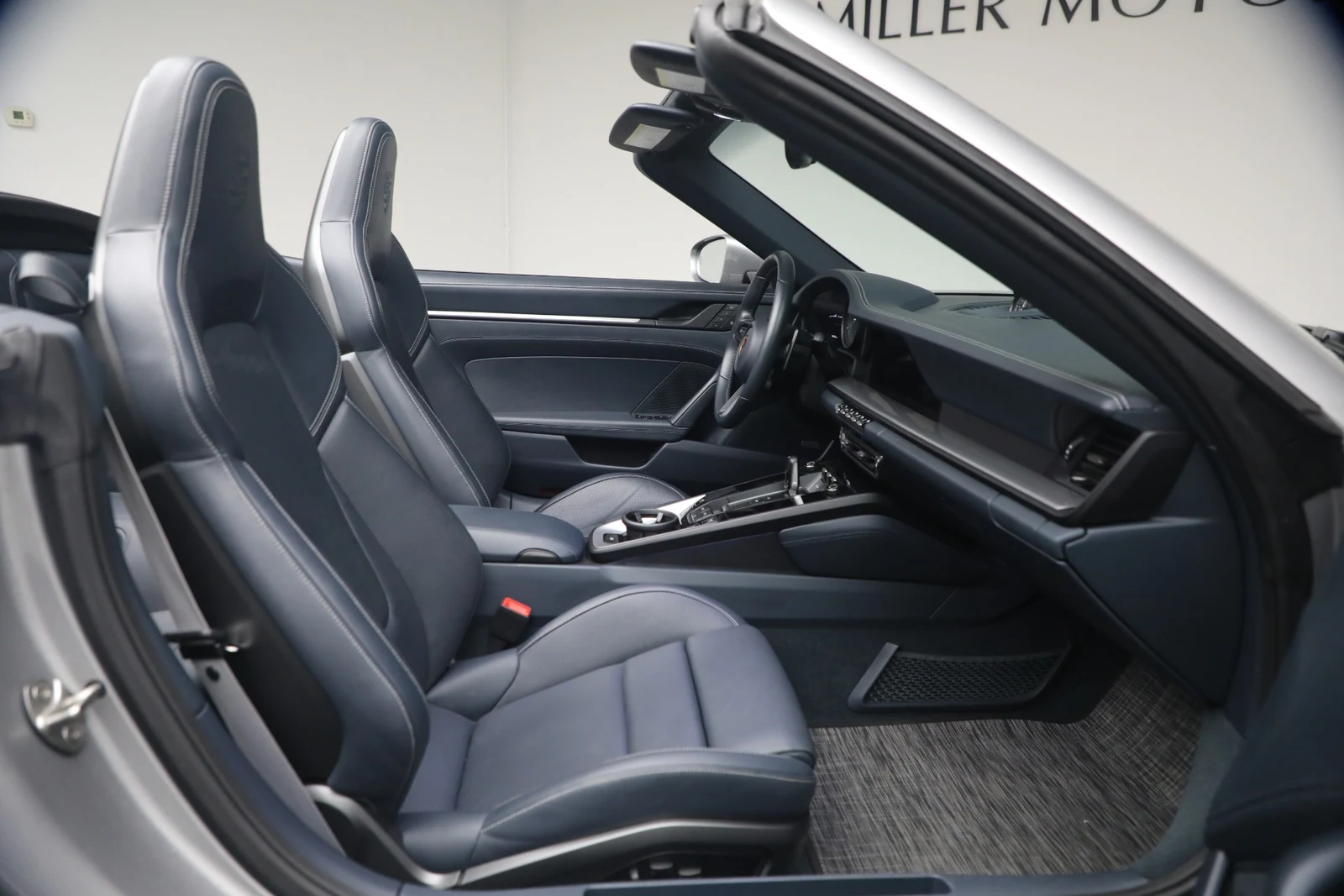 2024 Porsche 911 Carrera GTS Cabriolet (992.1), 17/20