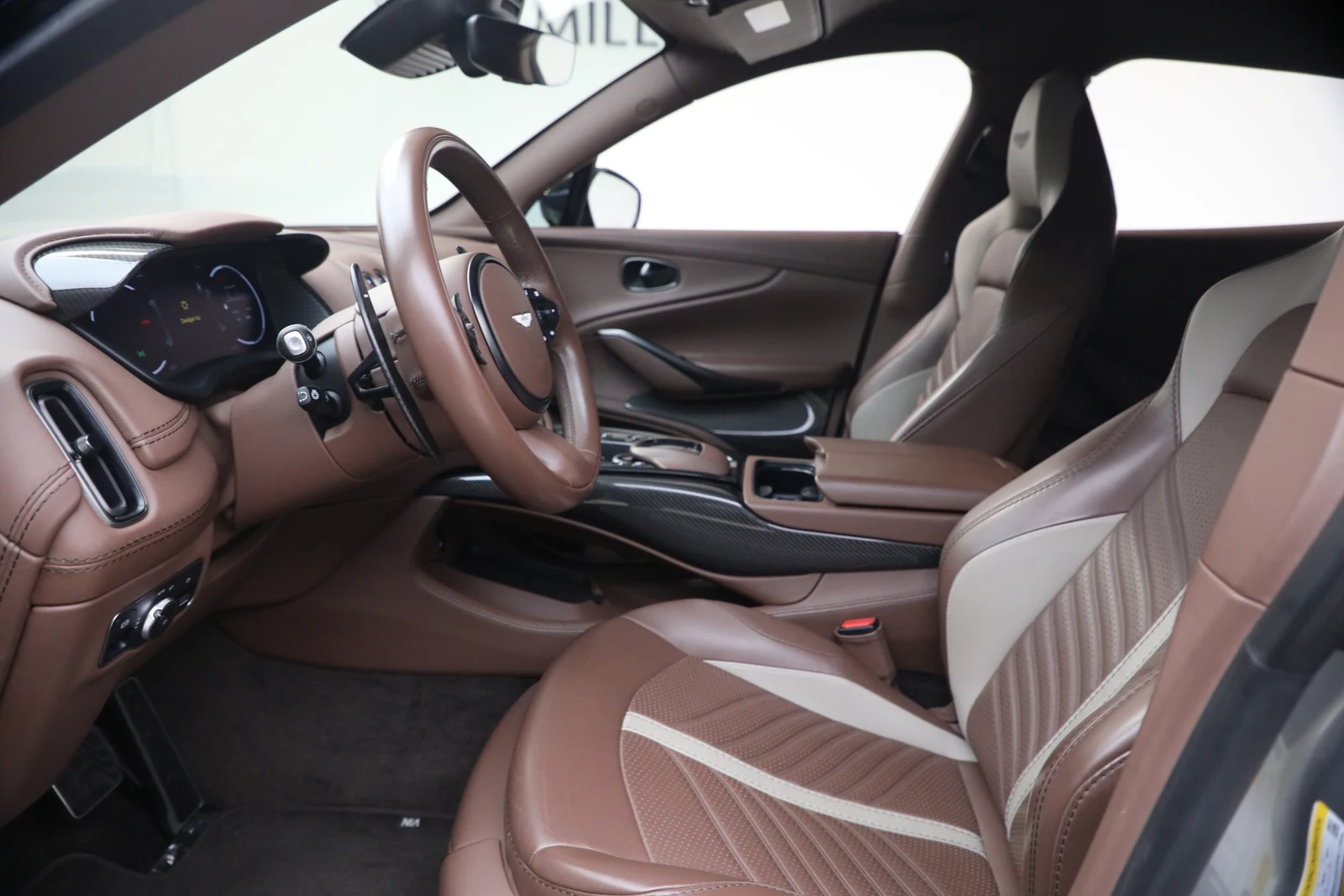 2023 Aston Martin DBX 707, 13/20