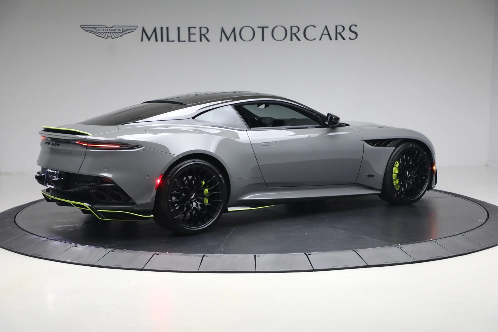 2023 Aston Martin DBS 770 Ultimate, 8/20