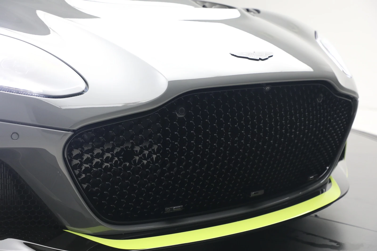 2023 Aston Martin DBS 770 Ultimate, 14/20