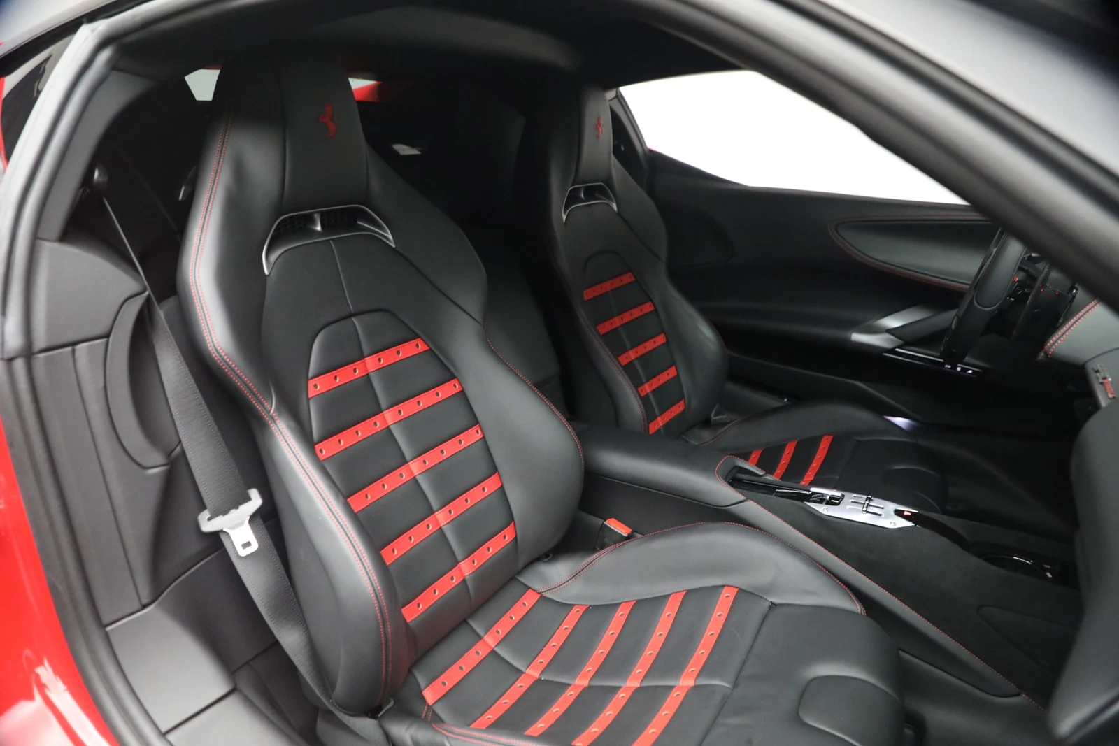 2023 Ferrari SF90 Stradale, 17/20