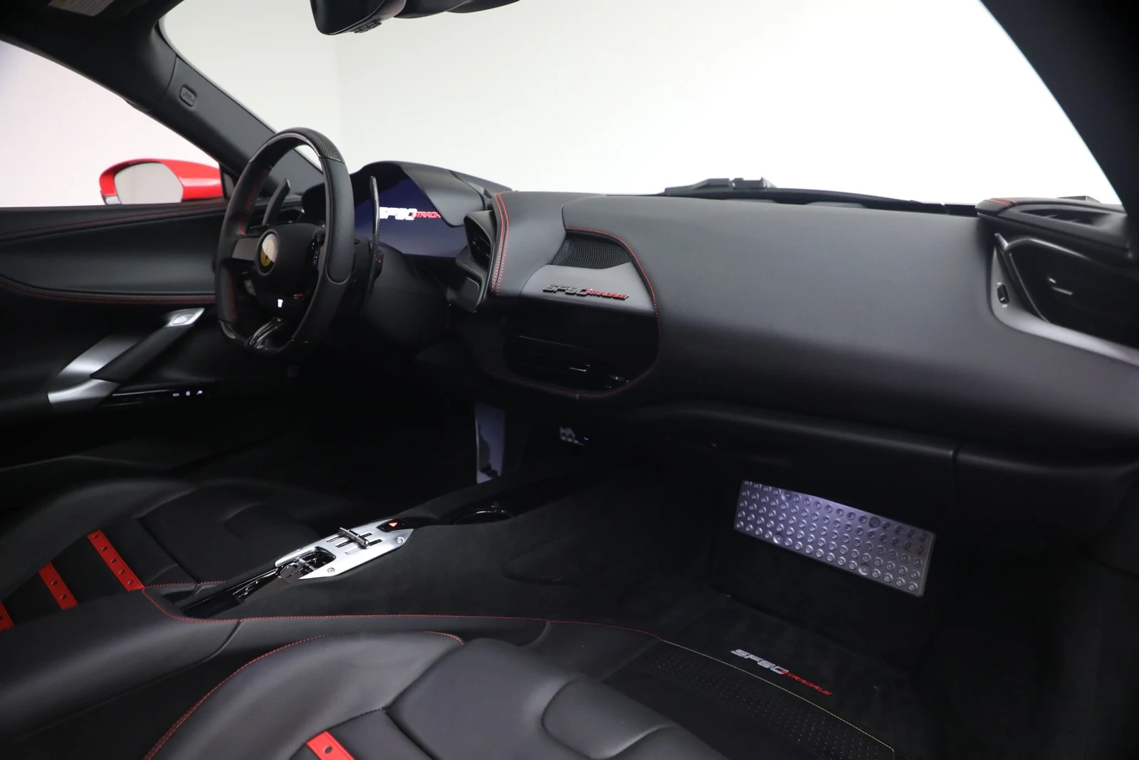 2023 Ferrari SF90 Stradale, 18/20