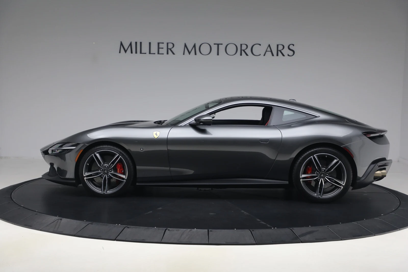 2023 Ferrari Roma Coupé, 3/19