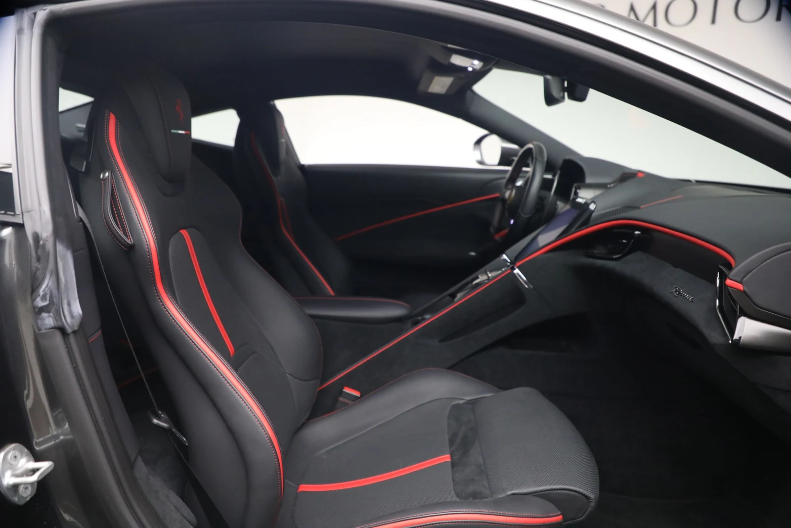 2023 Ferrari Roma Coupé, 17/19