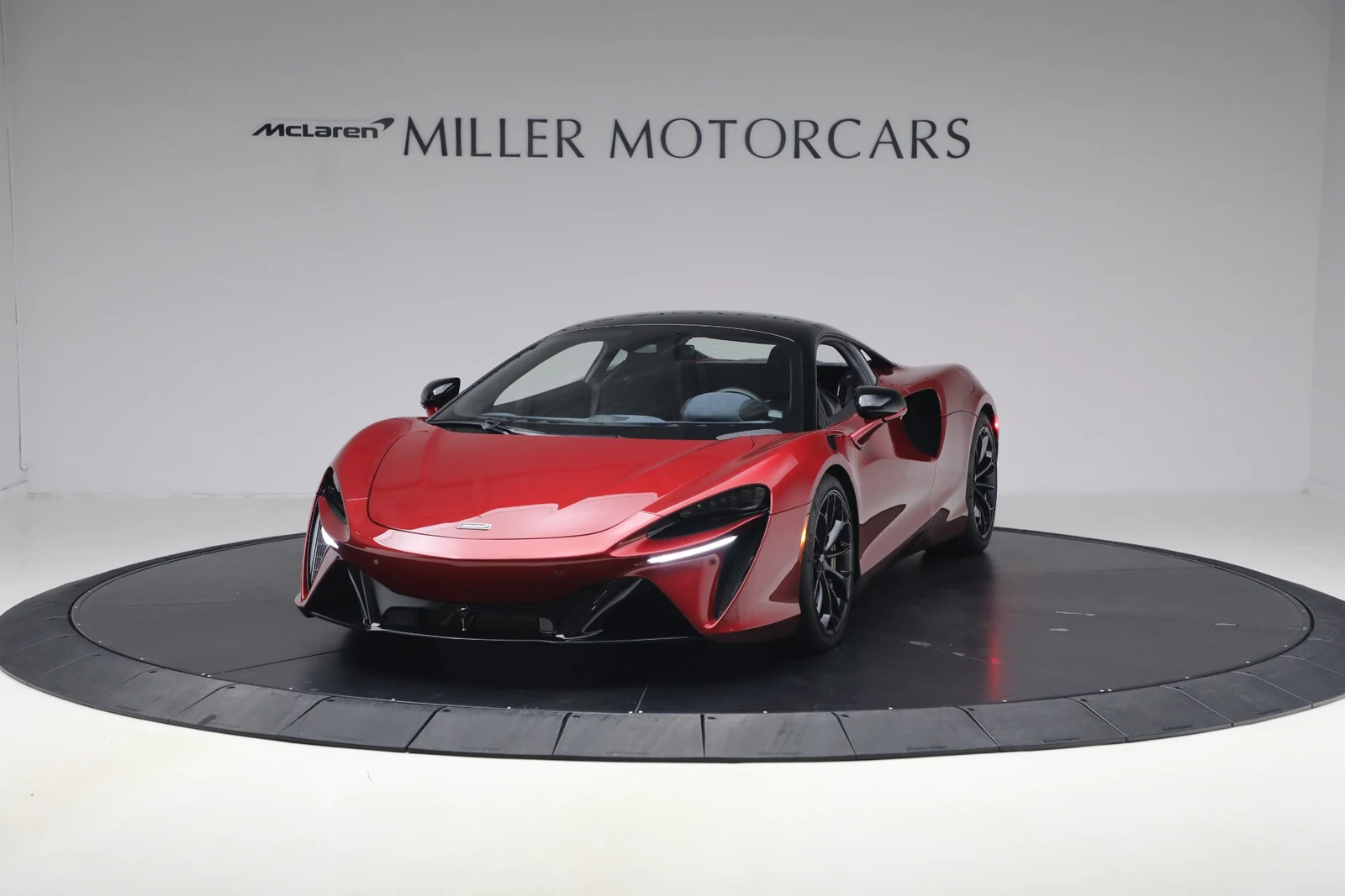 McLaren Artura | Miller Motorcars