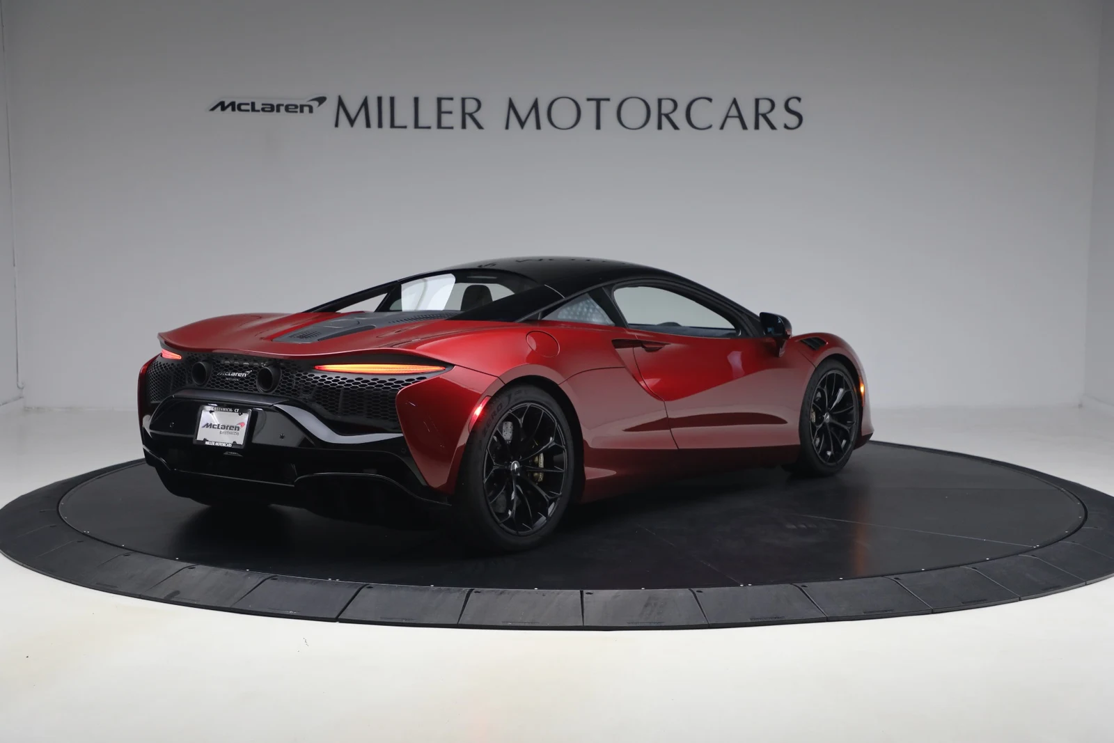 2023 McLaren Artura, 7/20