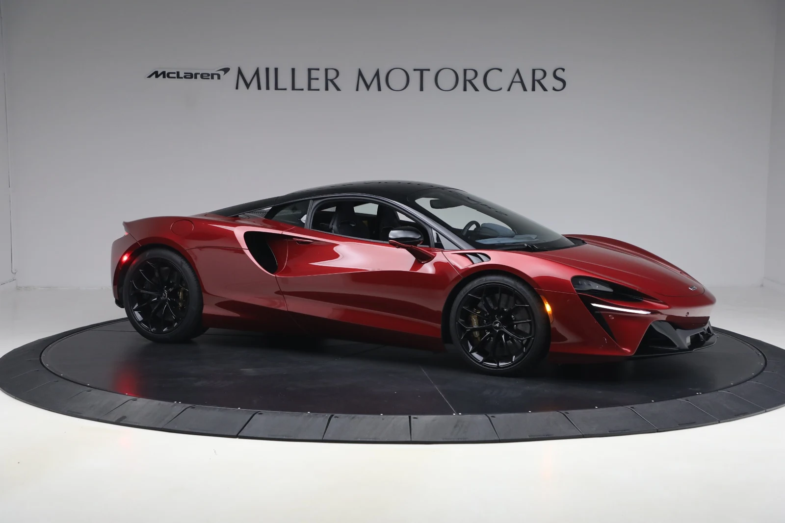 2023 McLaren Artura, 10/20
