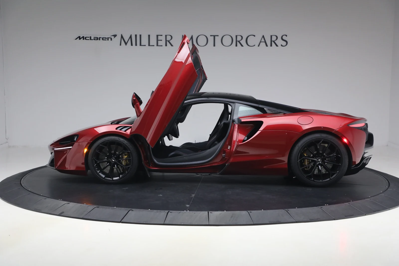 2023 McLaren Artura, 15/20