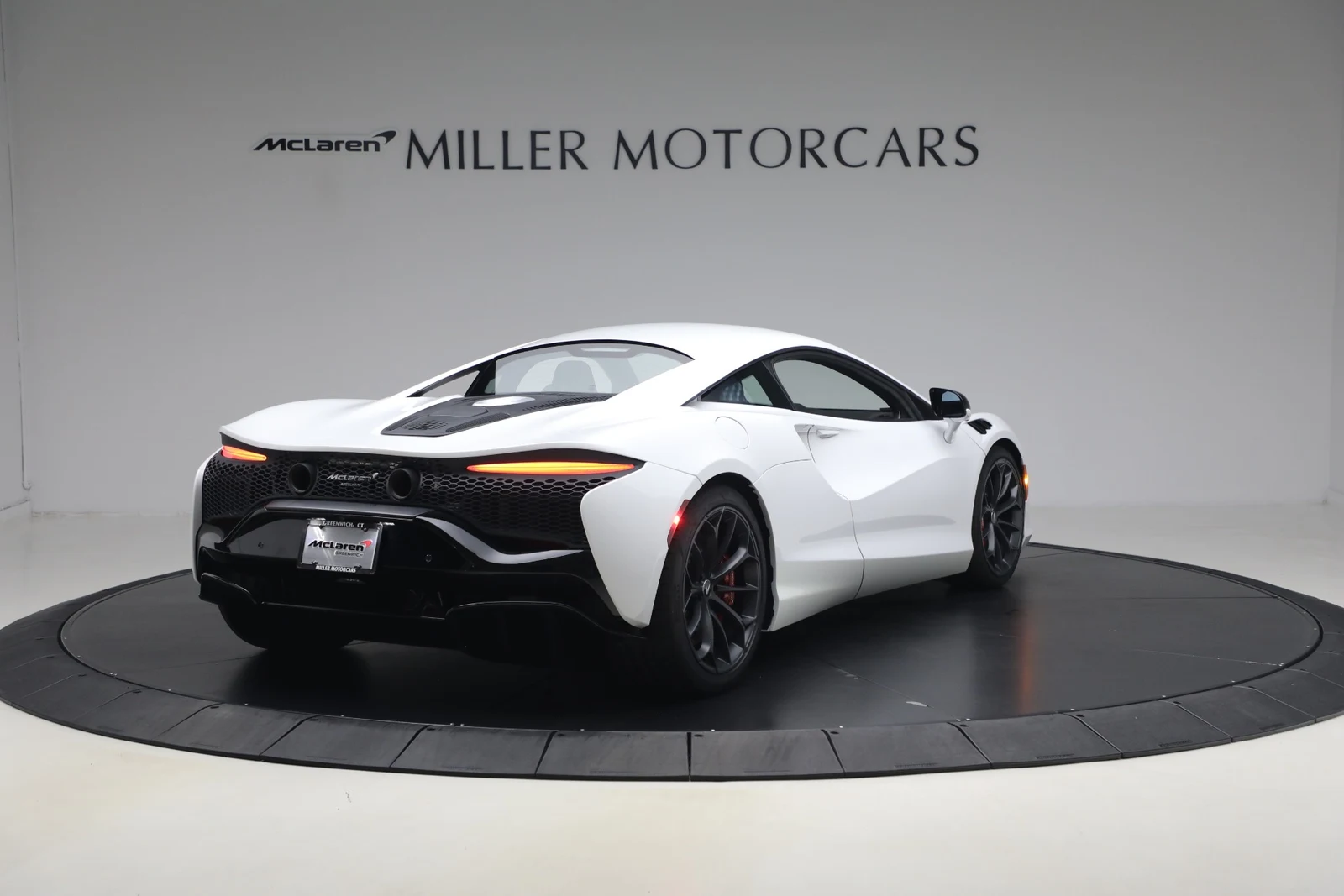 2023 McLaren Artura, 7/20
