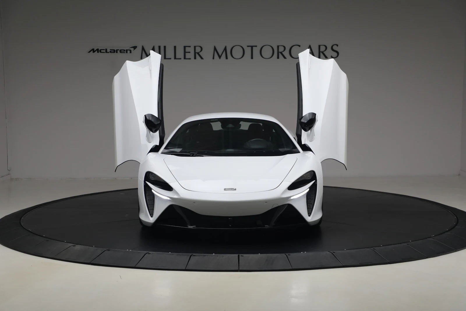 2023 McLaren Artura, 13/20