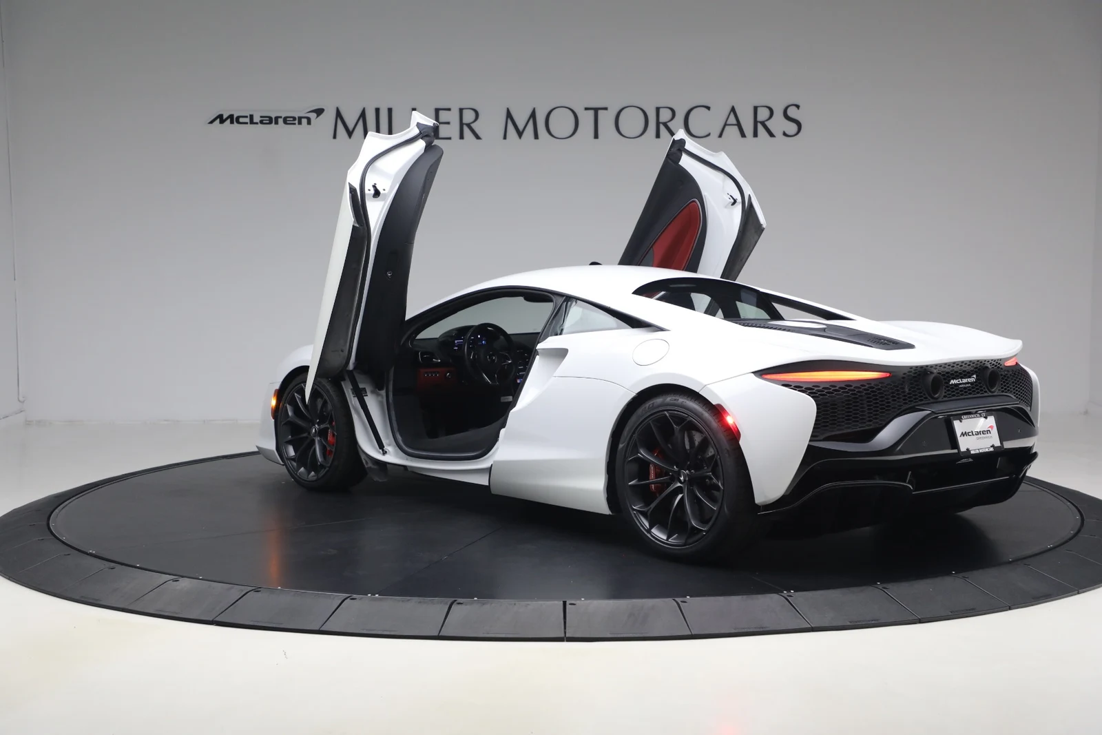 2023 McLaren Artura, 16/20