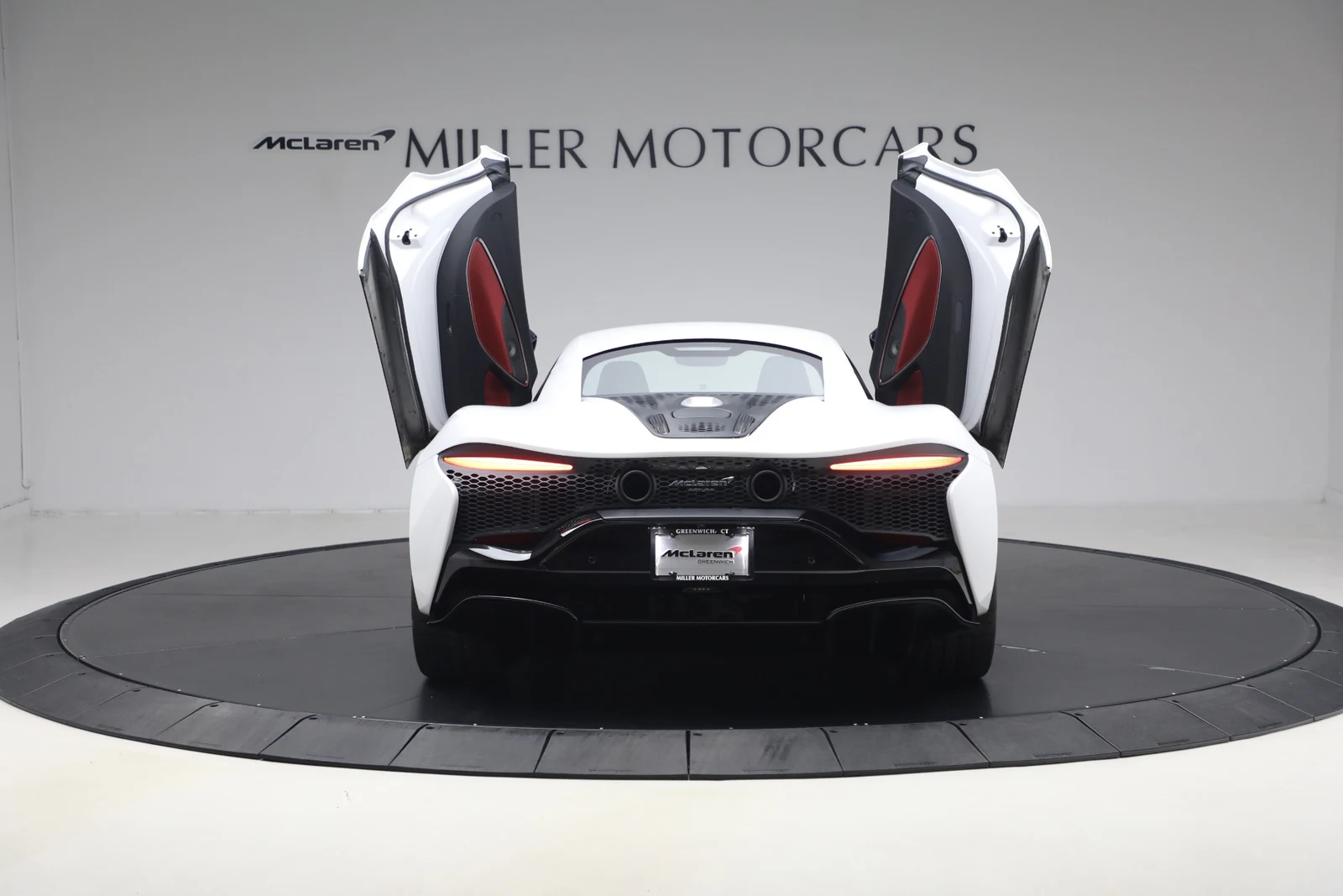 2023 McLaren Artura, 17/20