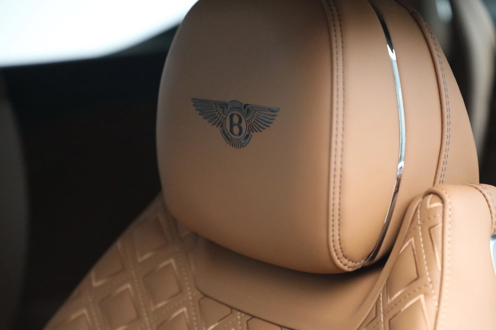 2022 Bentley Continental GT V8 (3rd Generation), 18/20