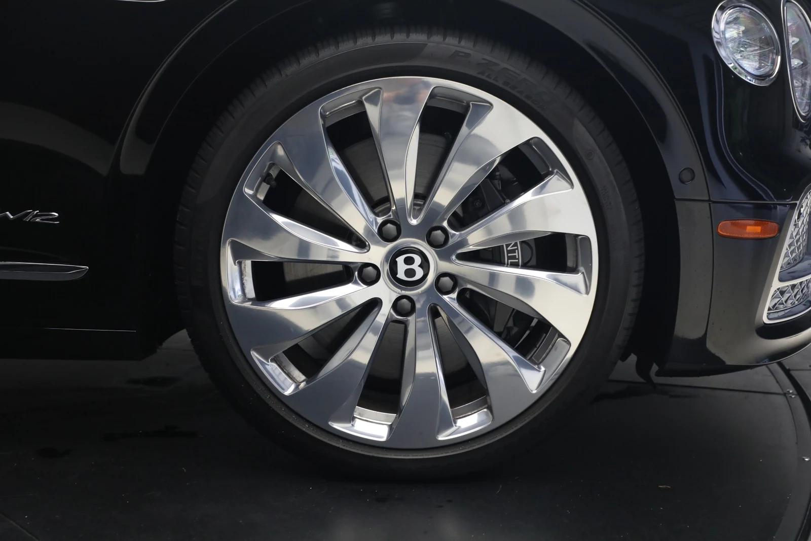 2022 Bentley Flying Spur W12, 17/20