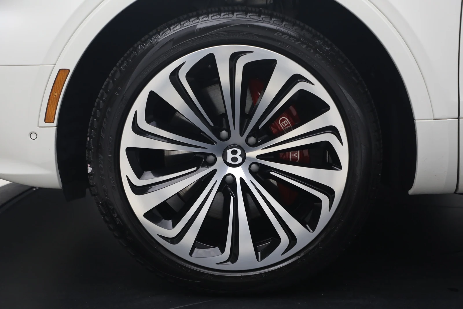 2022 Bentley Bentayga V8, 14/20