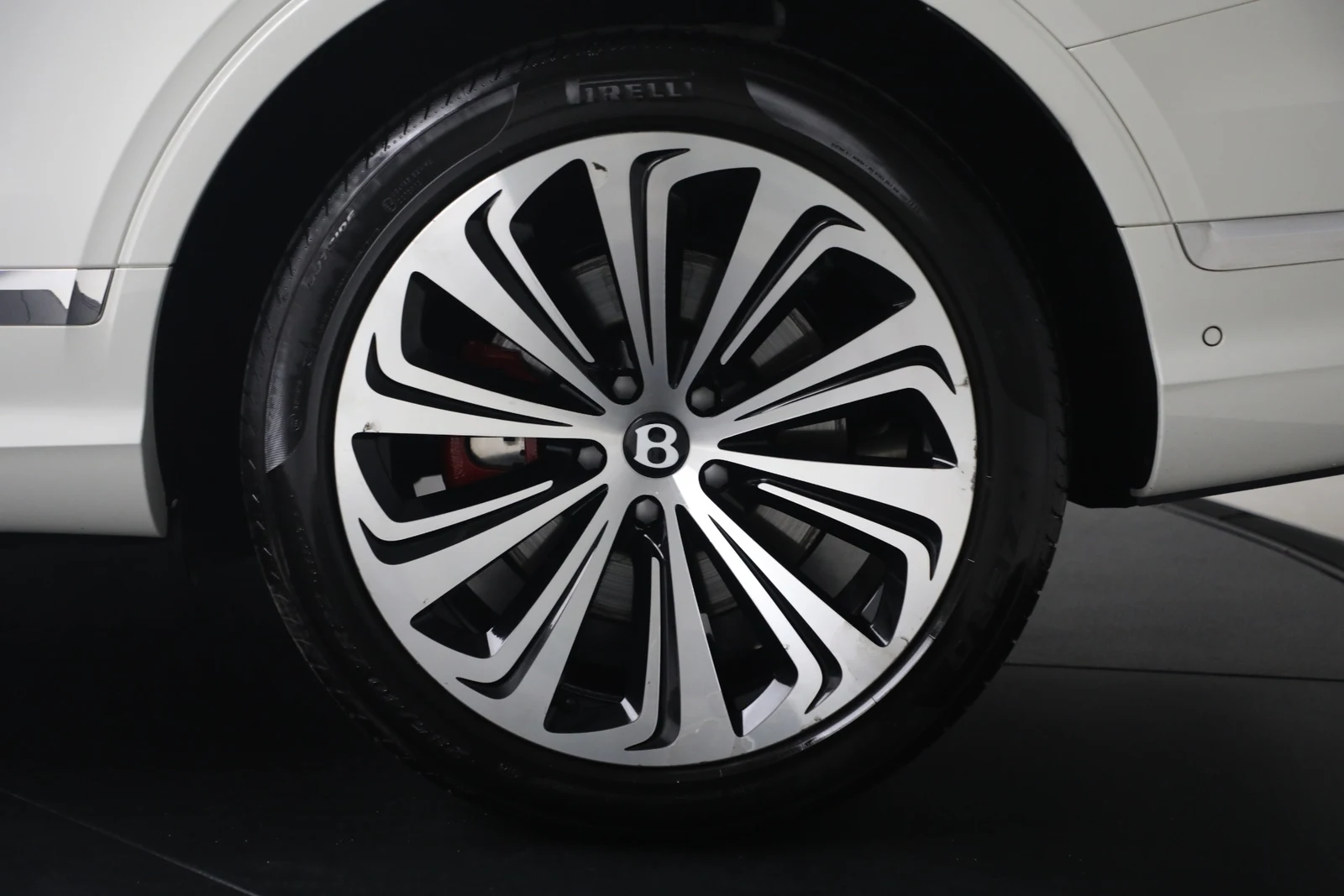 2022 Bentley Bentayga V8, 15/20