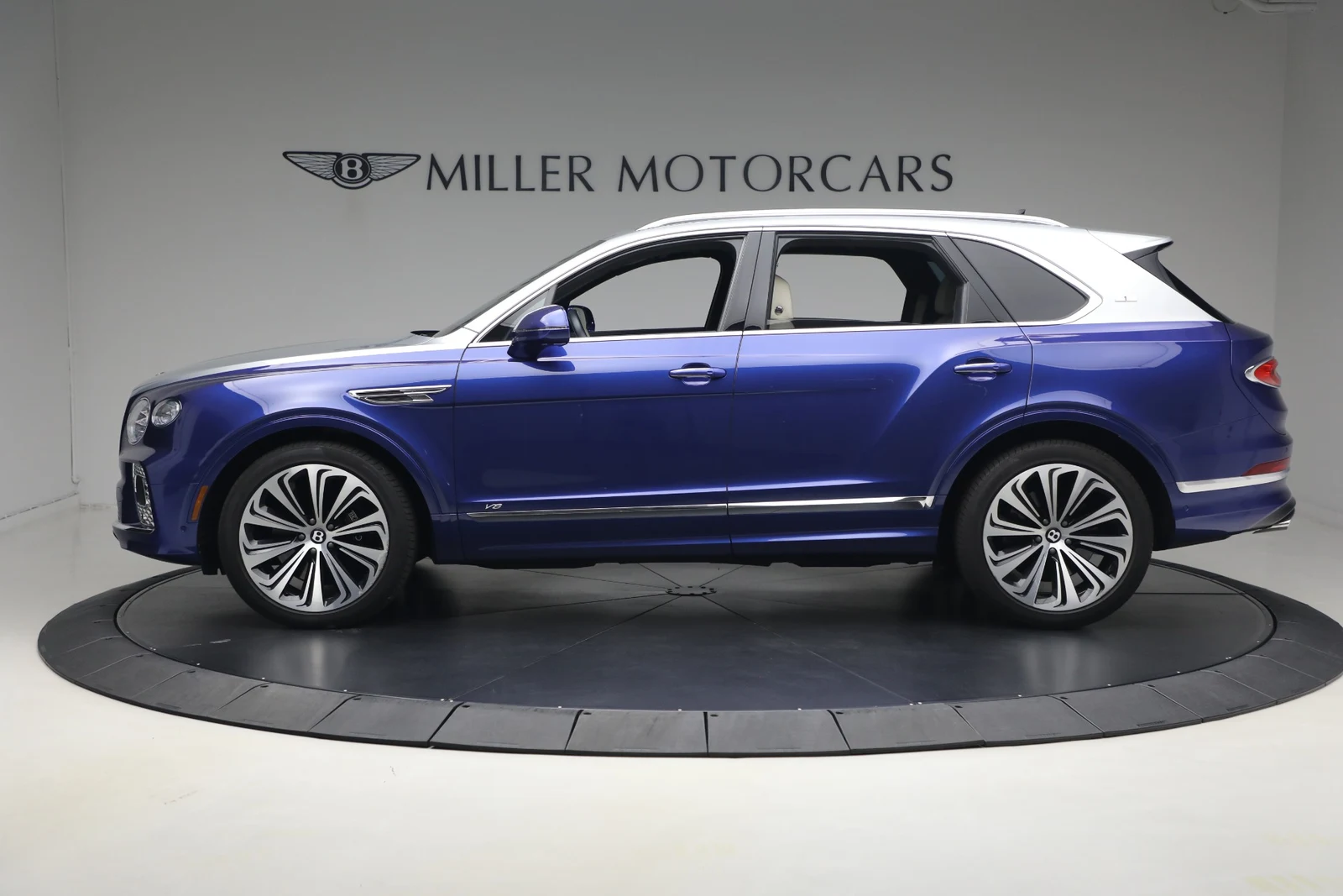 2022 Bentley Bentayga V8, 3/20