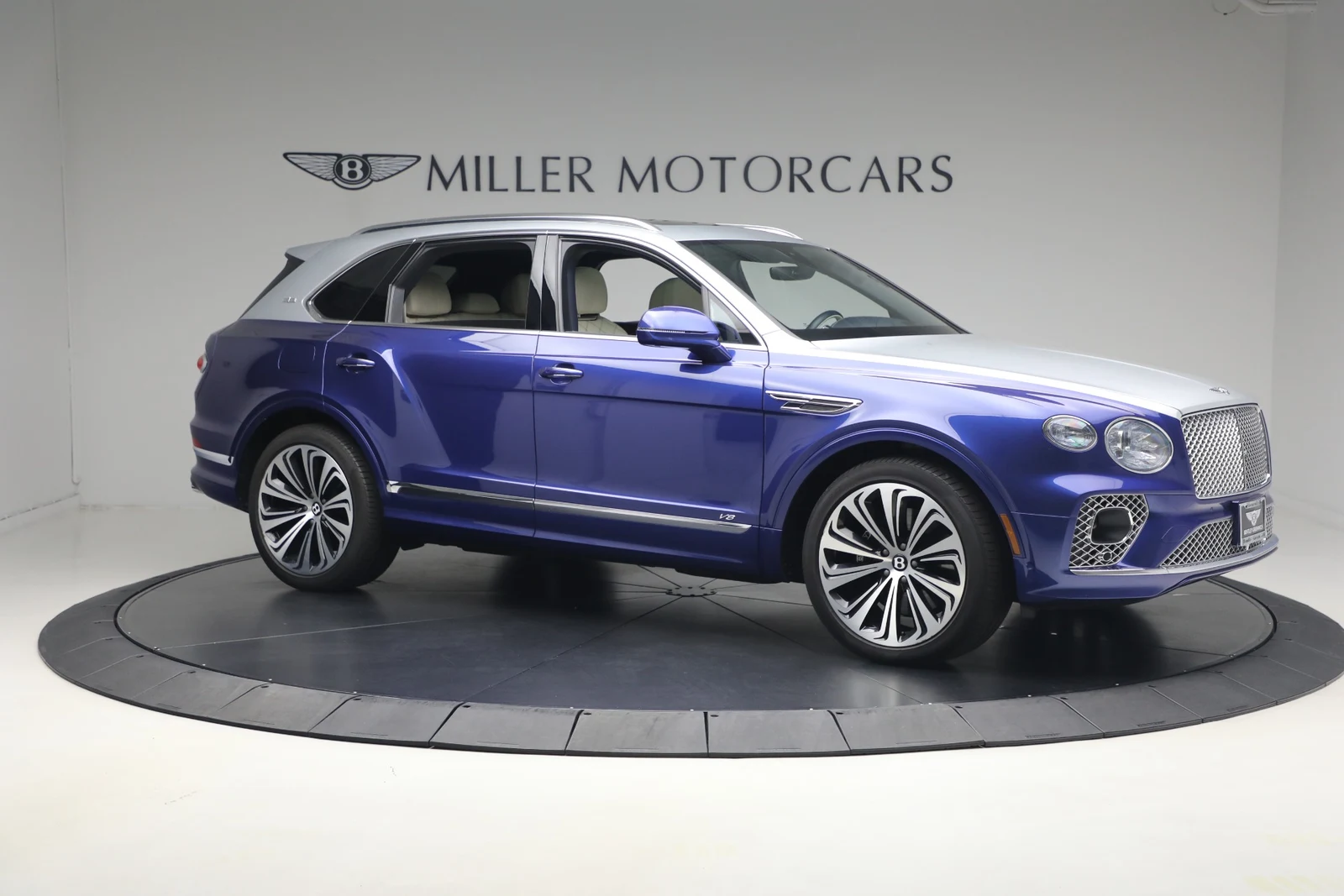 2022 Bentley Bentayga V8, 10/20
