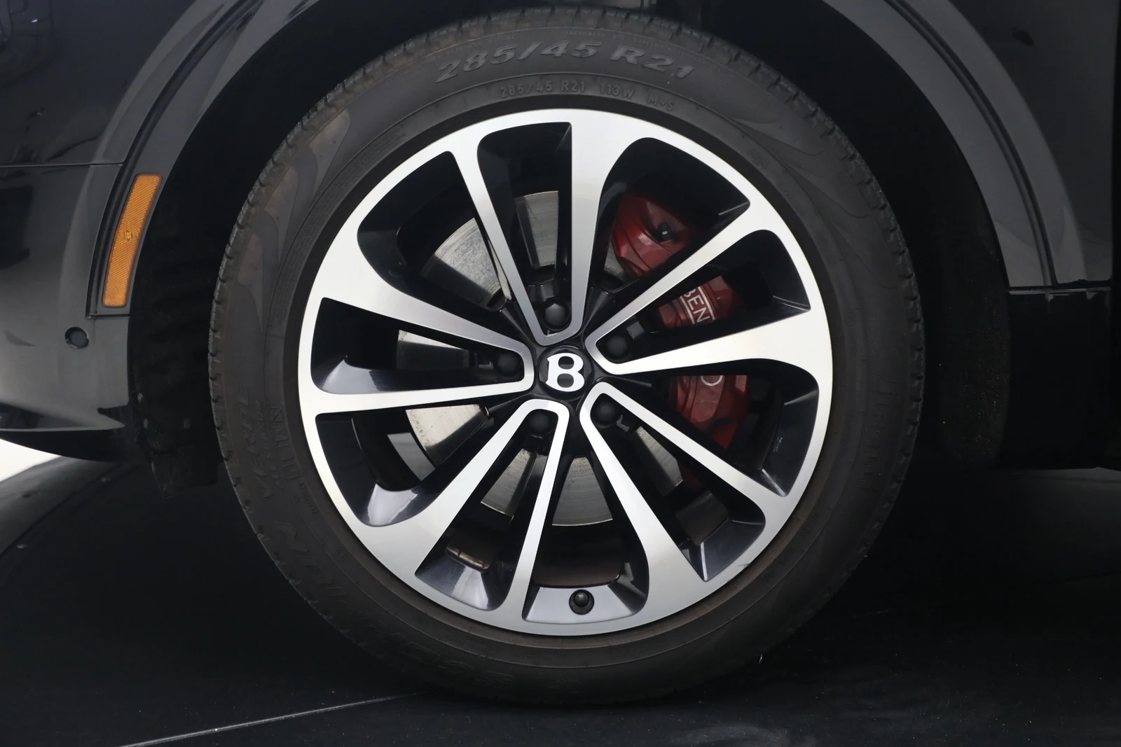 2022 Bentley Bentayga V8, 17/20