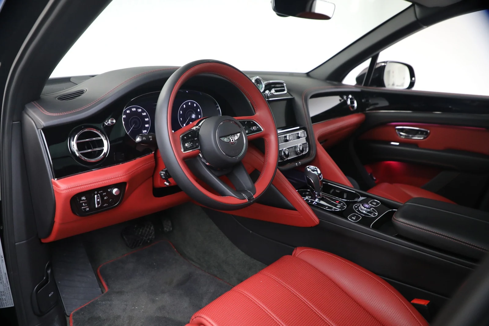 2022 Bentley Bentayga V8, 19/20