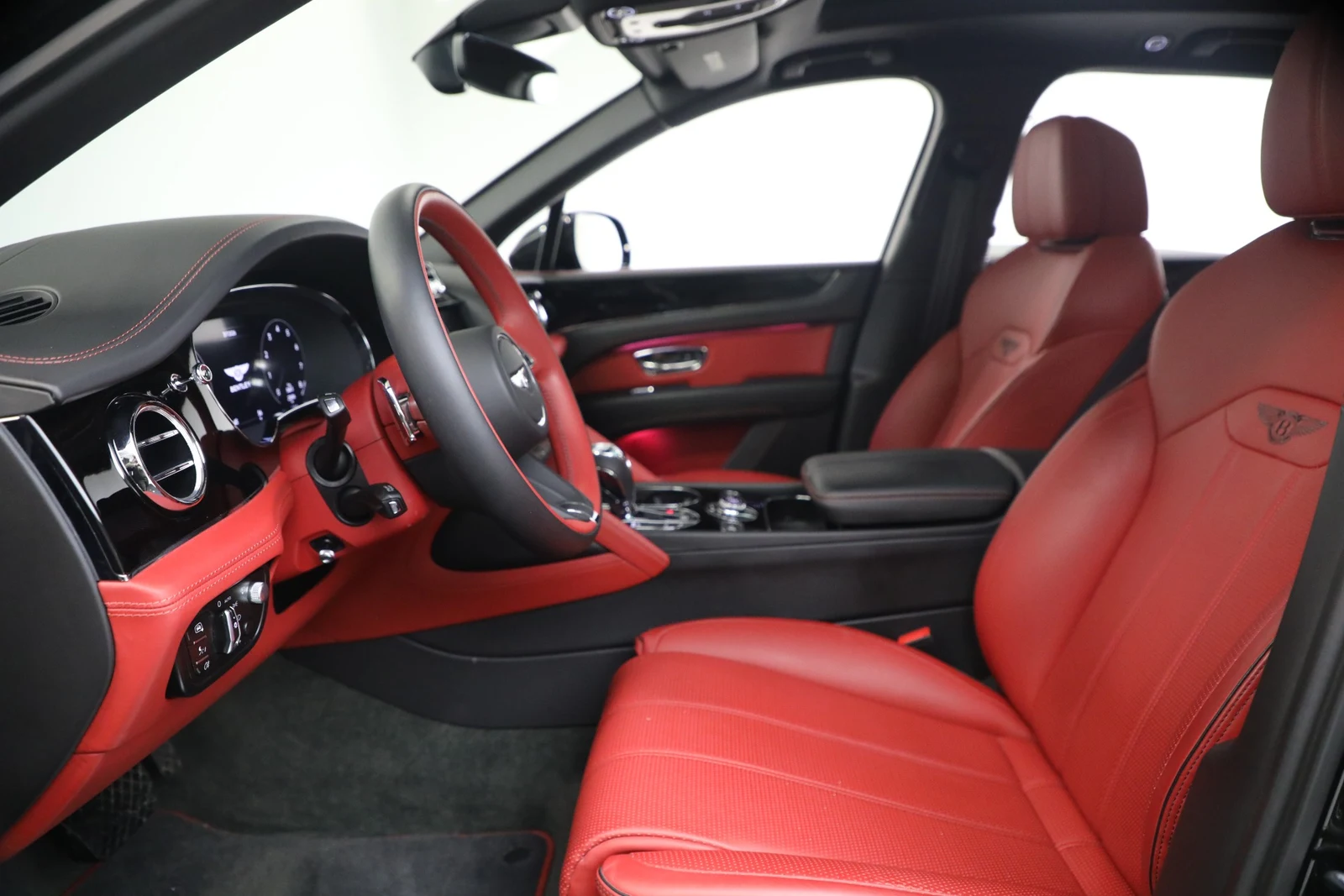 2022 Bentley Bentayga V8, 20/20