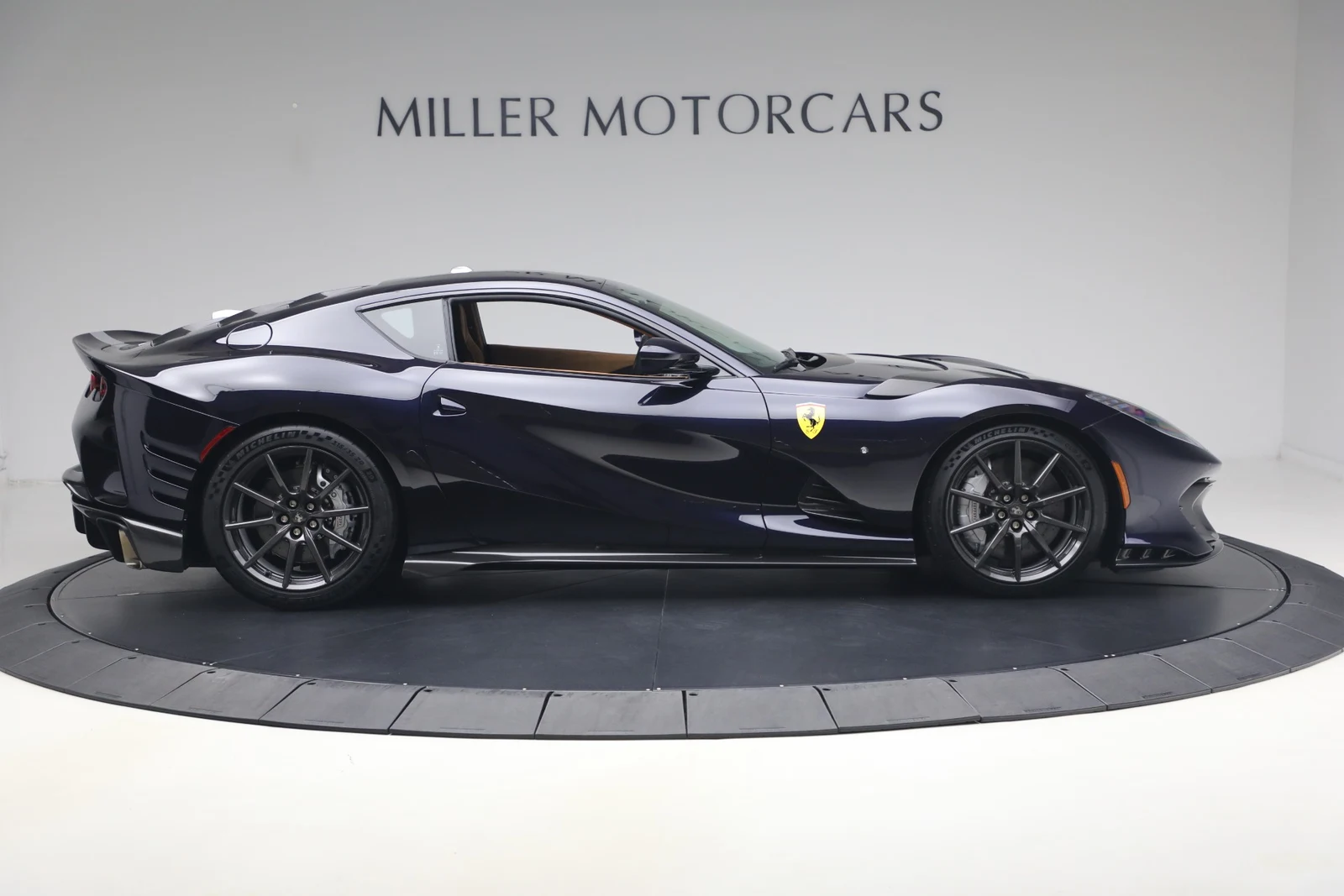 2022 Ferrari 812 Competizione, 9/20
