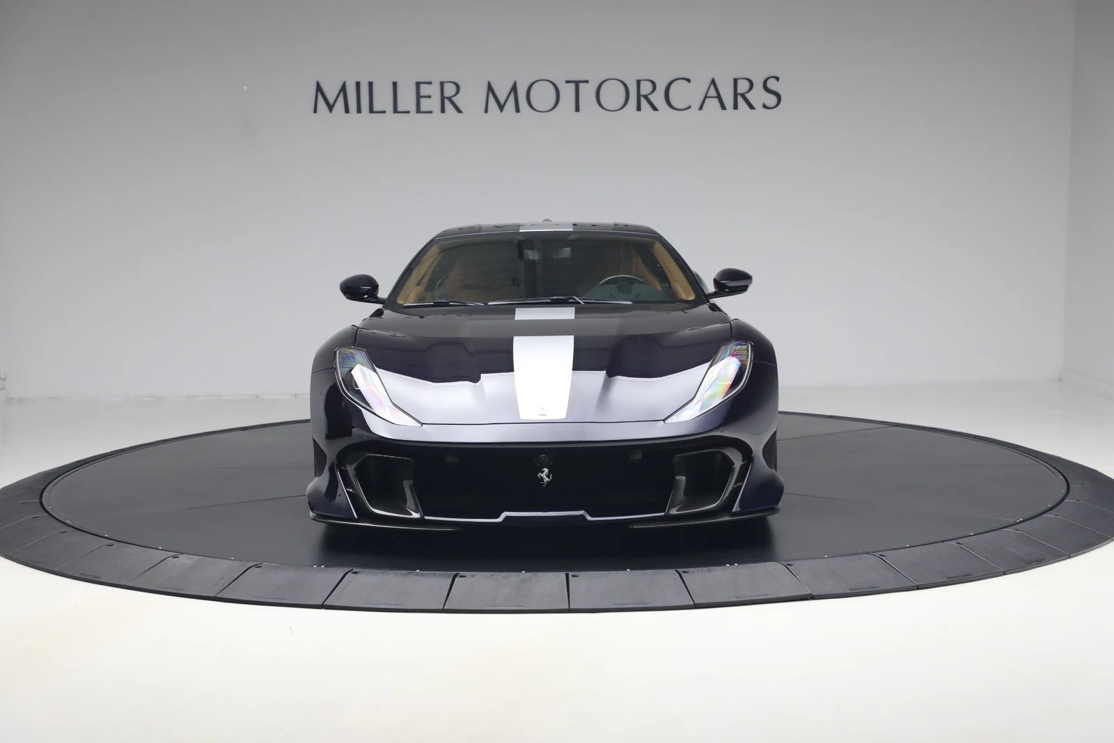 2022 Ferrari 812 Competizione, 12/20