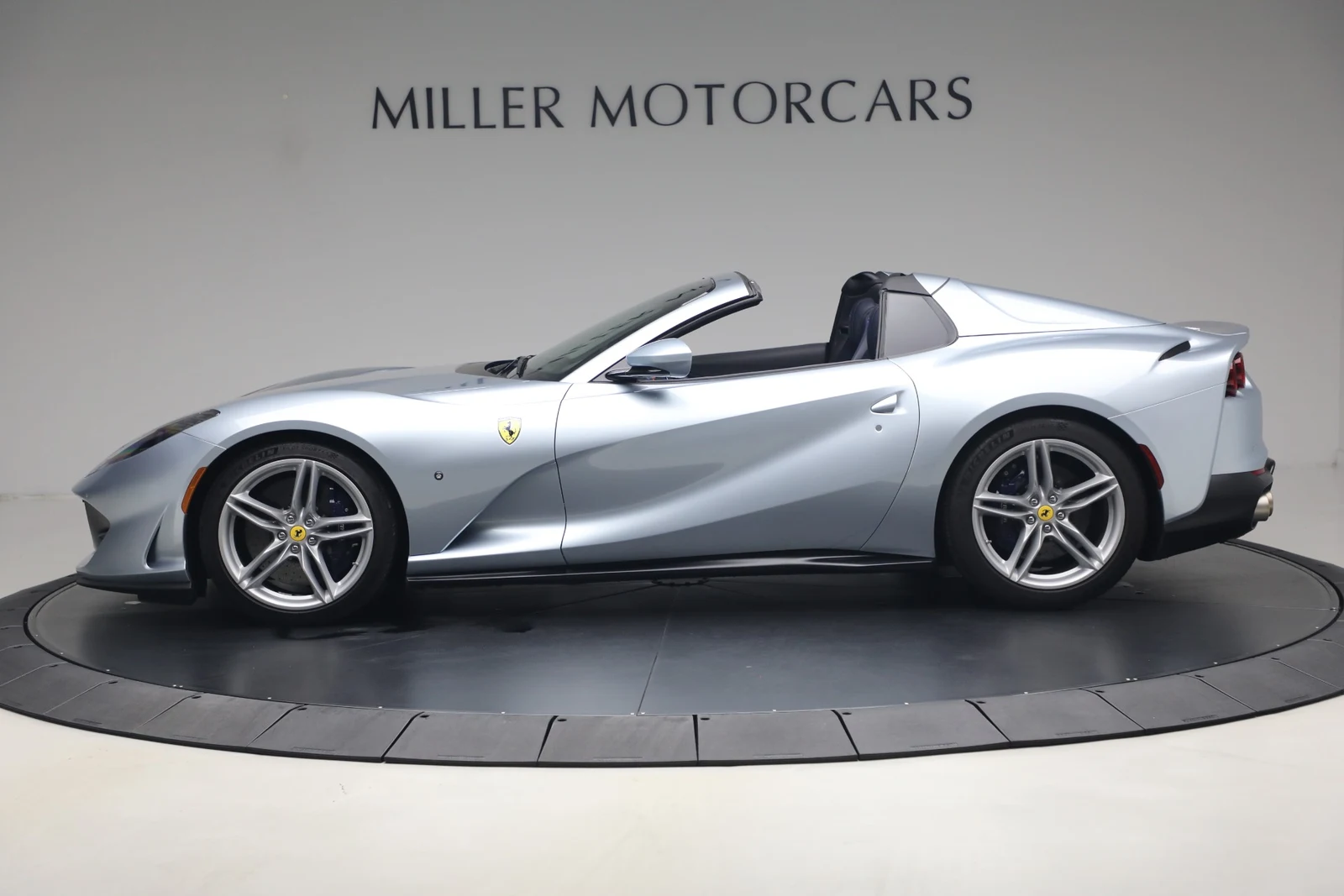 2022 Ferrari 812 GTS, 3/20