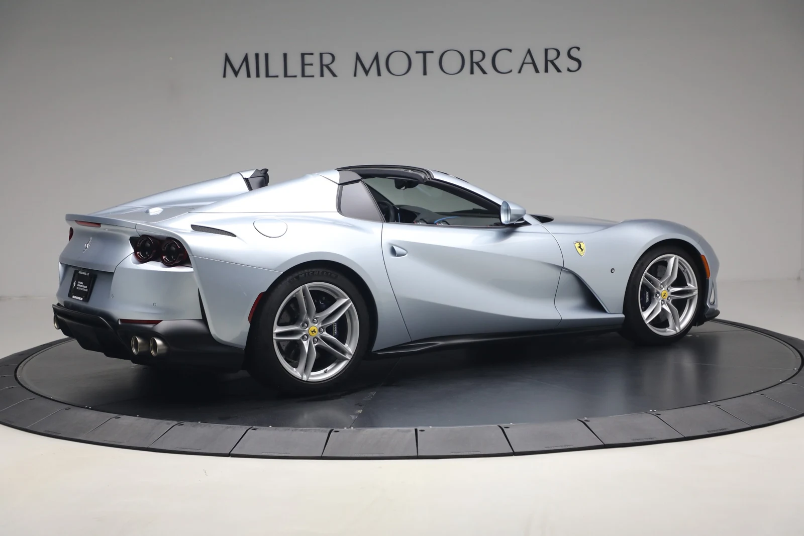 2022 Ferrari 812 GTS, 8/20
