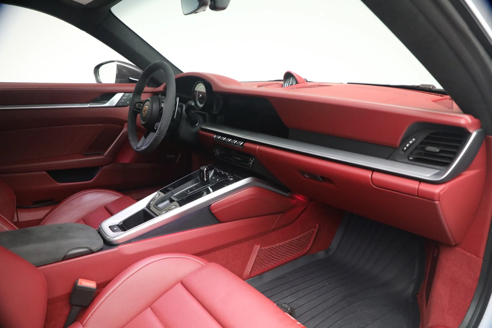 2022 Porsche 911 Turbo S (992.1), 19/20