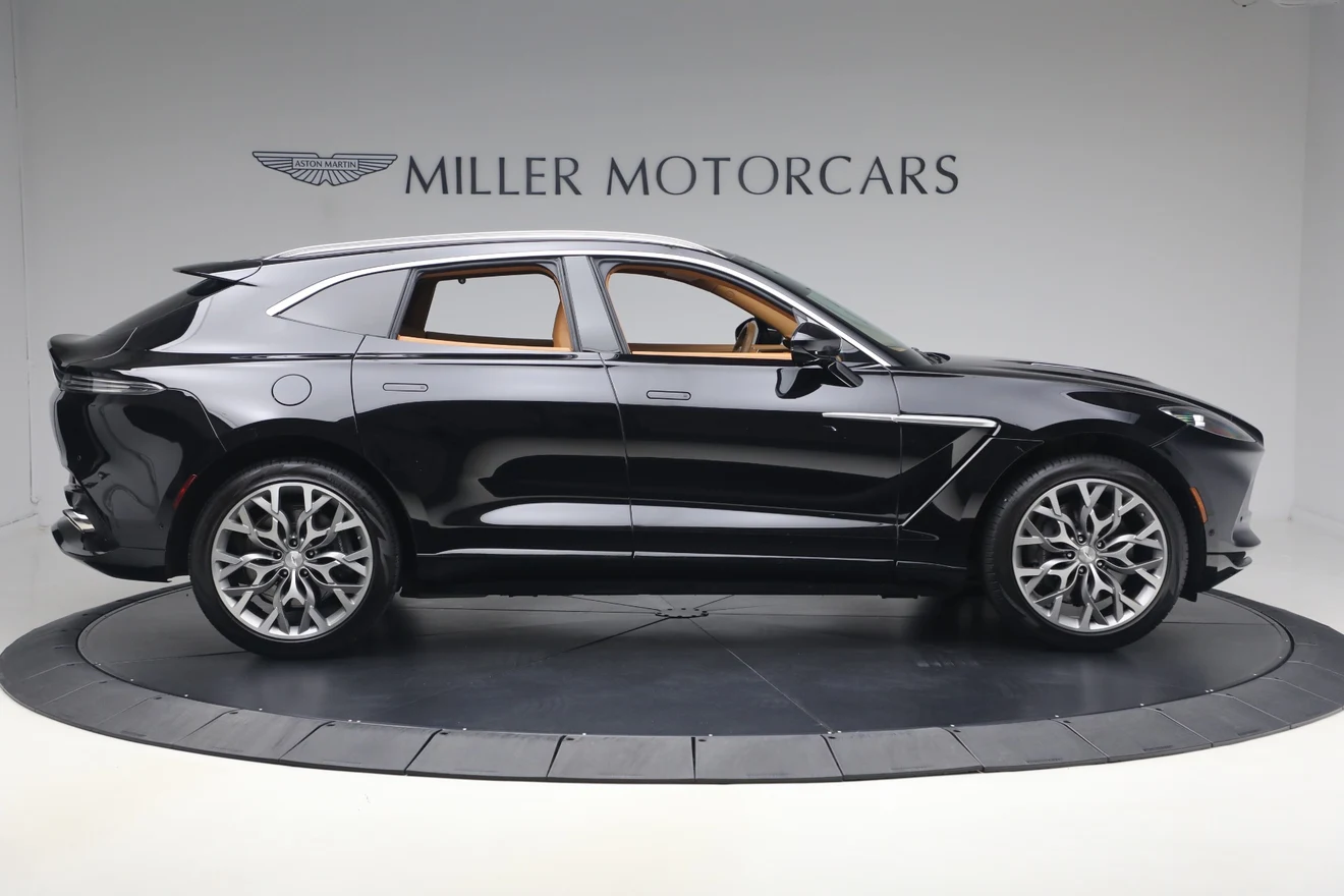 2021 Aston Martin DBX V8, 9/20