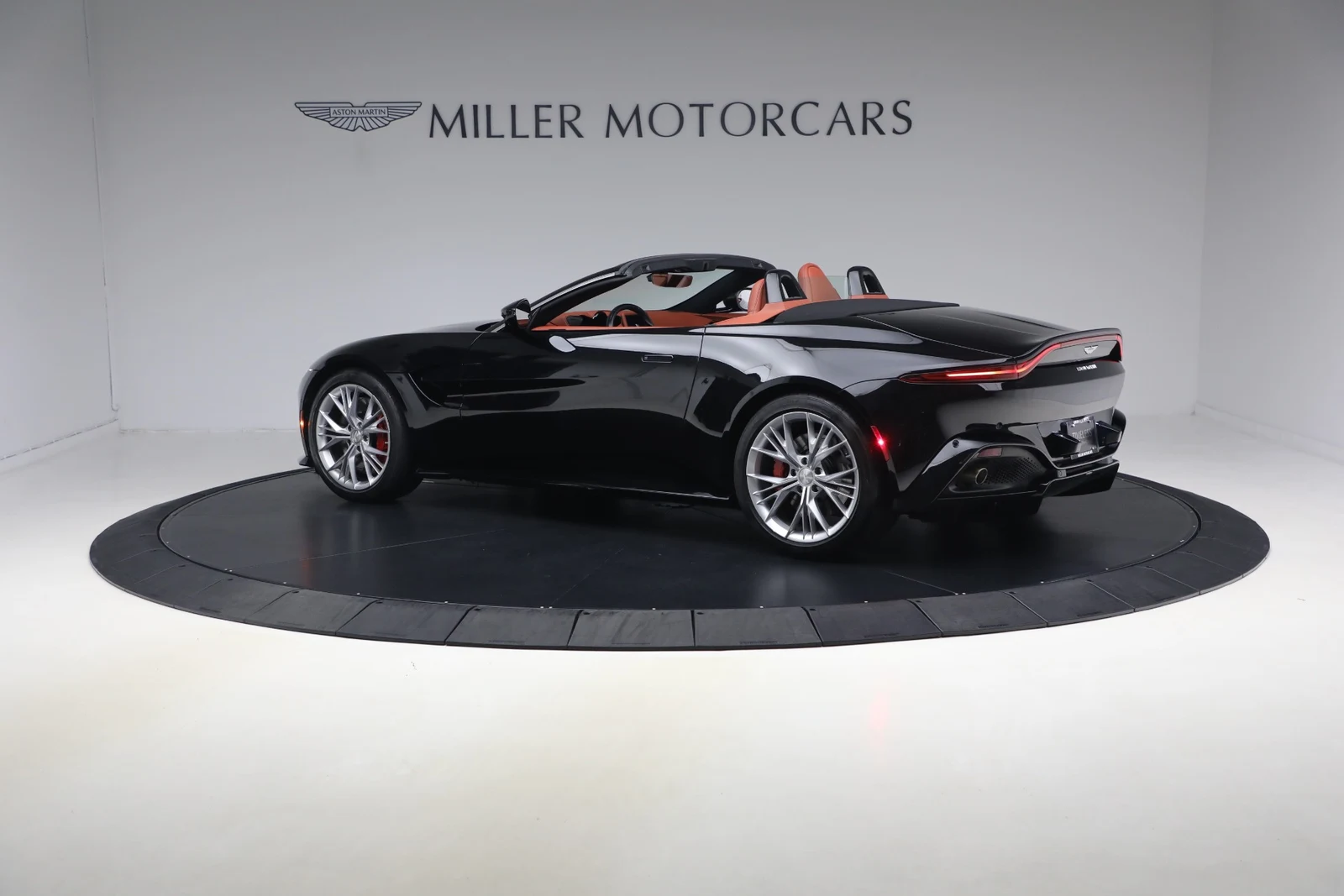 2021 Aston Martin Vantage (2018) Roadster, 4/20