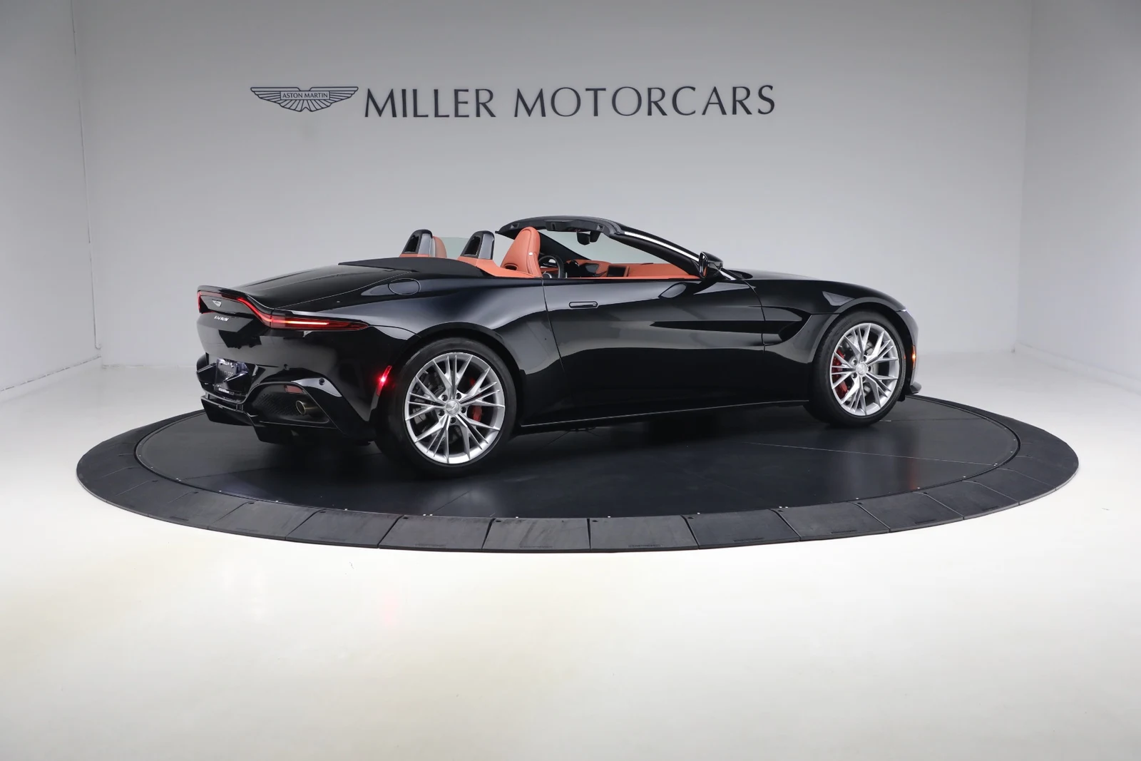 2021 Aston Martin Vantage (2018) Roadster, 8/20