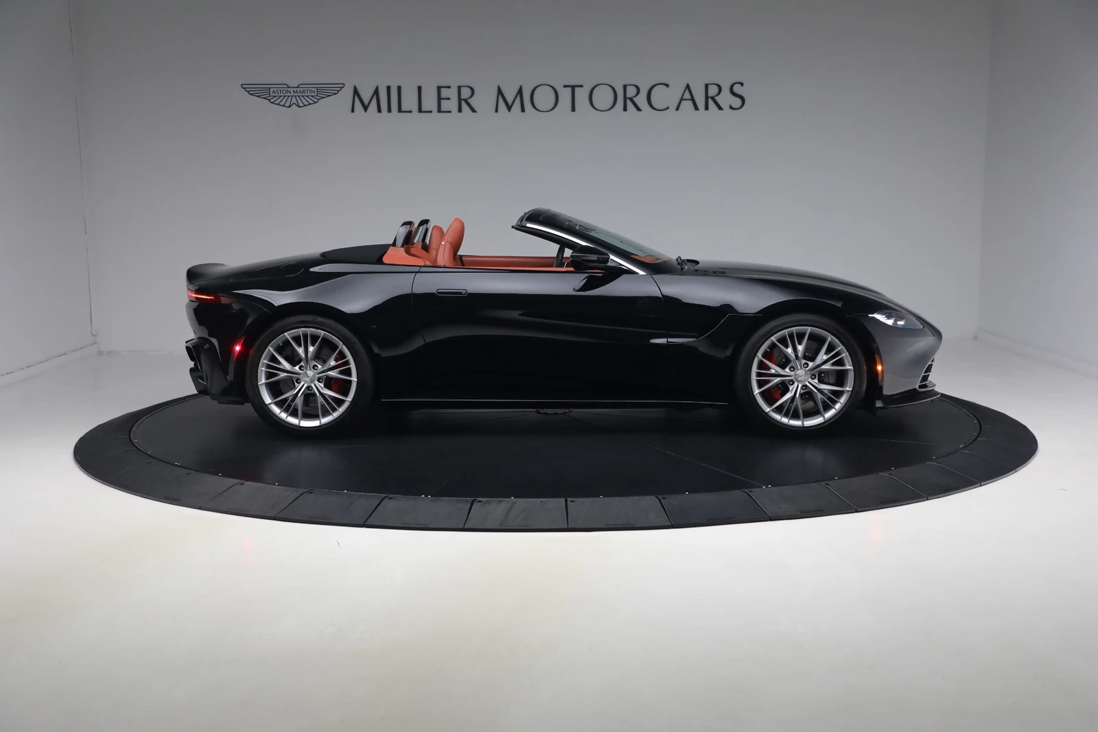 2021 Aston Martin Vantage (2018) Roadster, 9/20