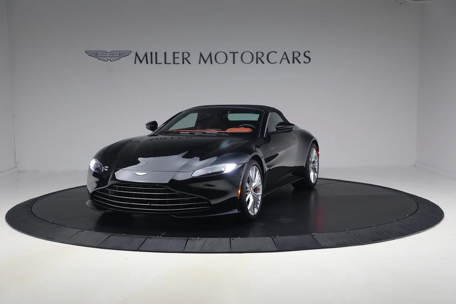 2021 Aston Martin Vantage (2018) Roadster, 13/20