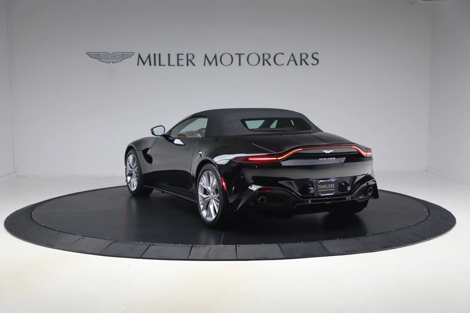 2021 Aston Martin Vantage (2018) Roadster, 17/20