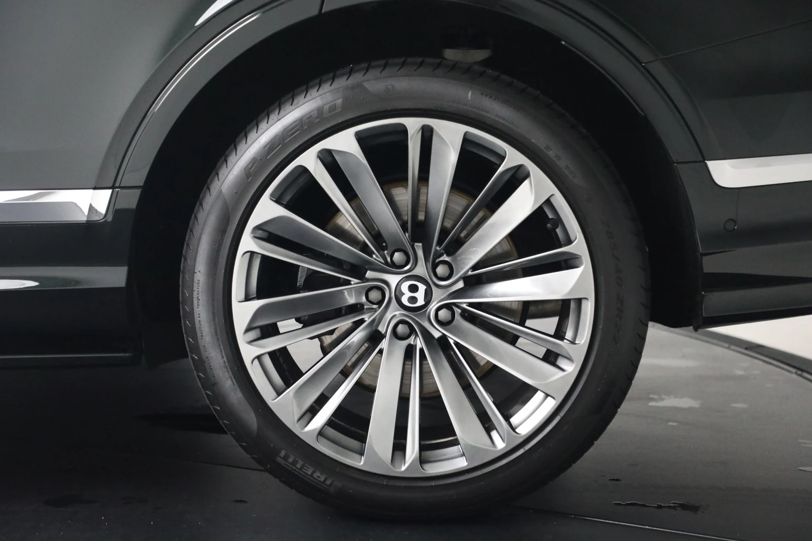 2021 Bentley Bentayga Speed, 15/20