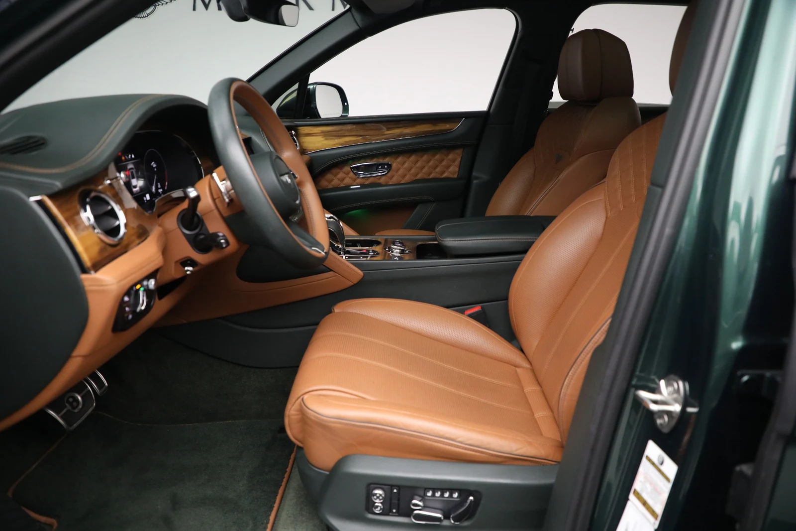 2021 Bentley Bentayga V8, 20/20