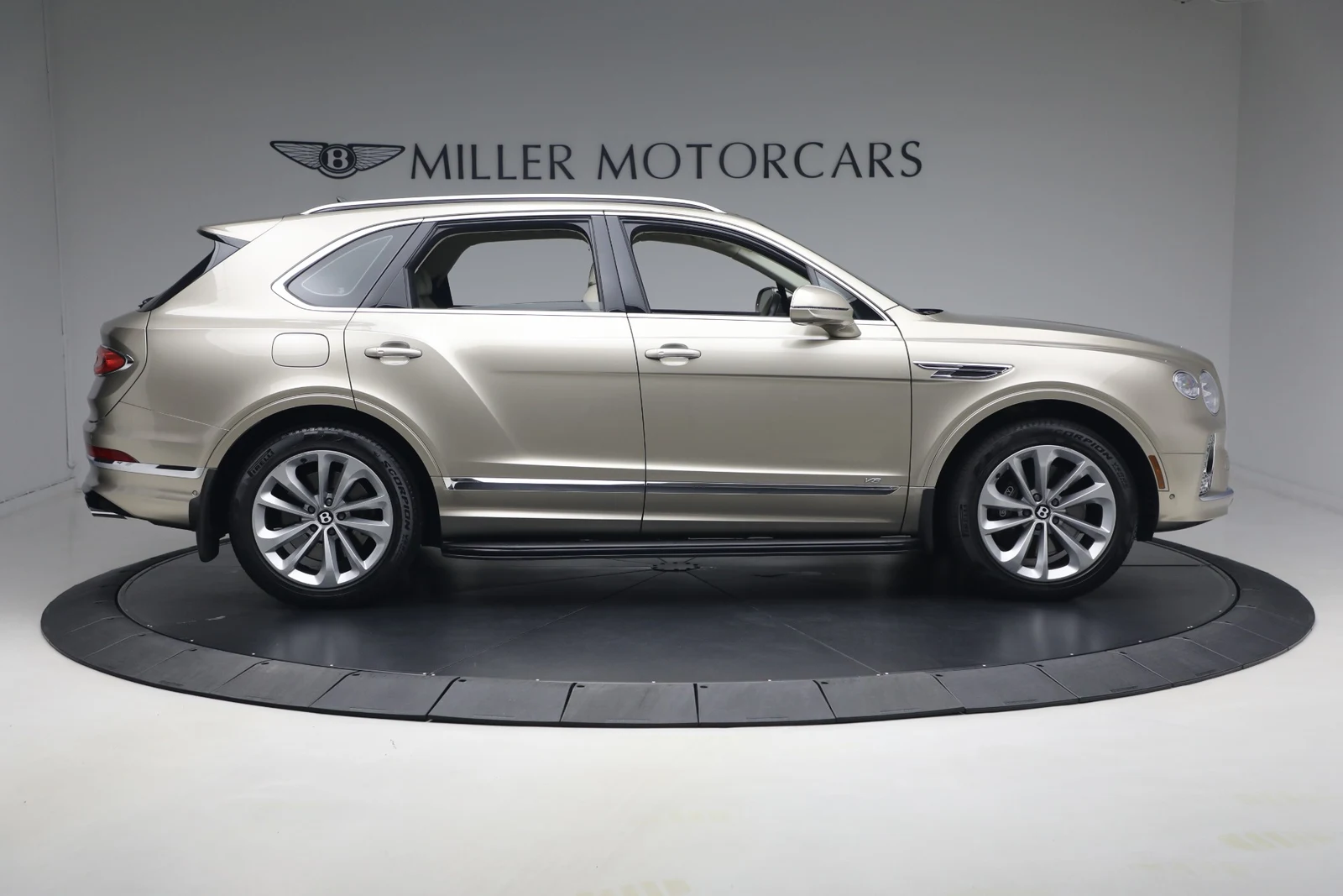 2021 Bentley Bentayga V8, 9/20