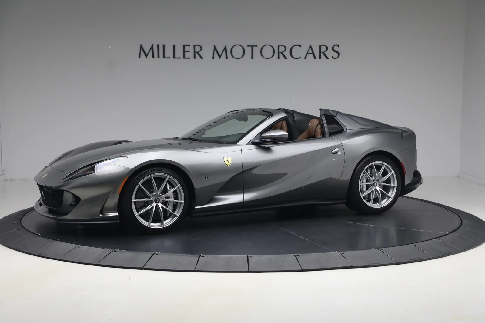 2021 Ferrari 812 GTS, 2/20