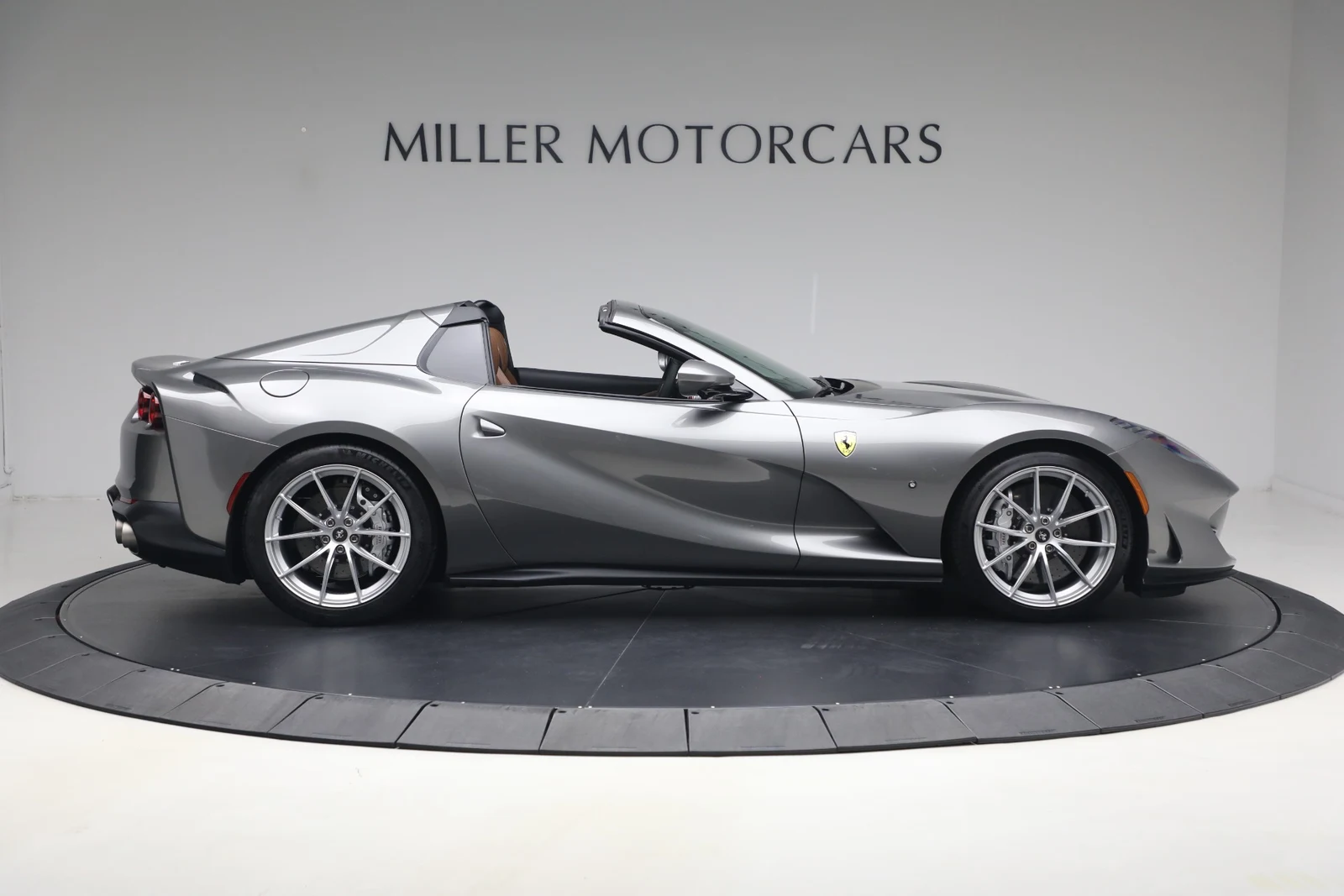 2021 Ferrari 812 GTS, 9/20