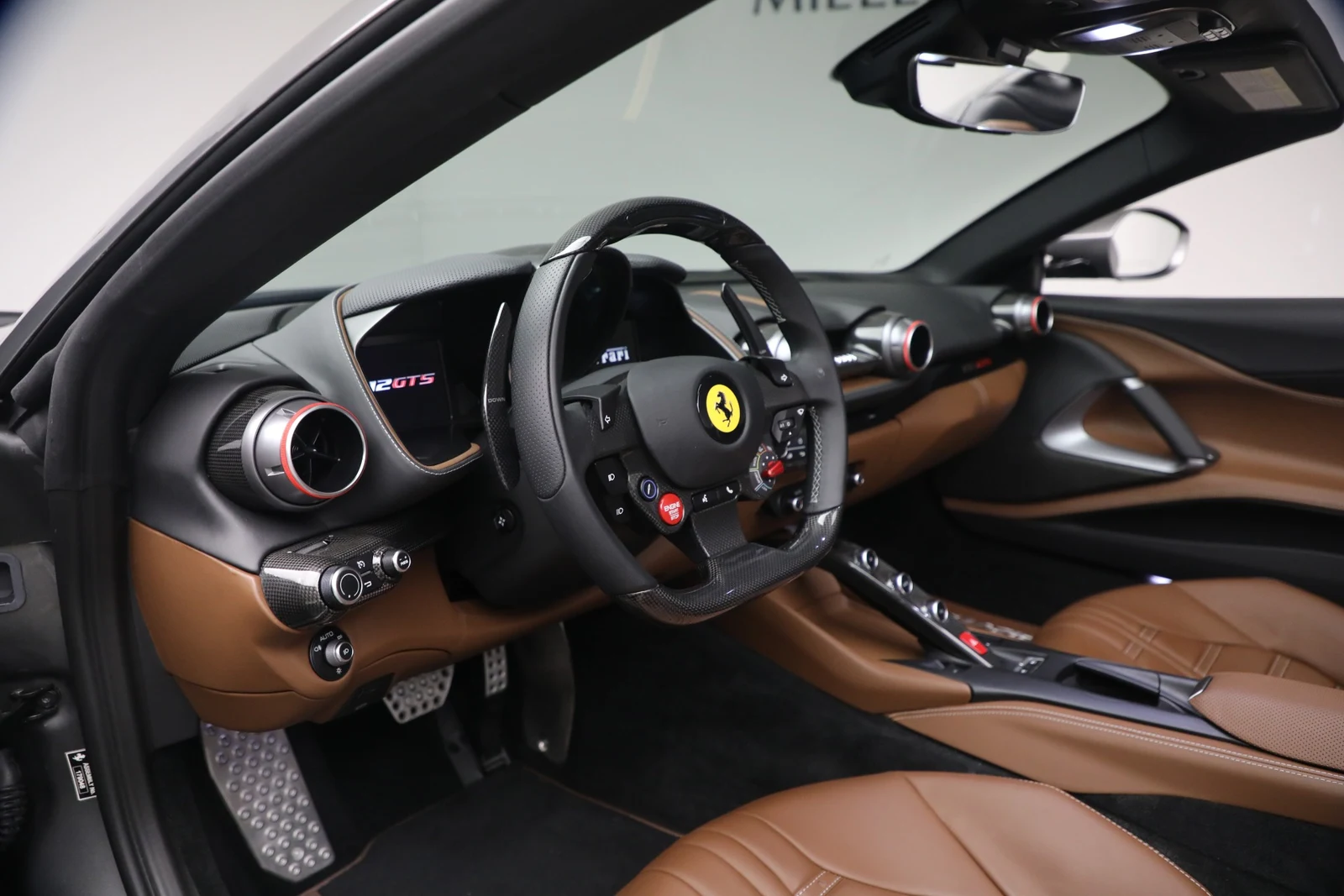 2021 Ferrari 812 GTS, 13/20
