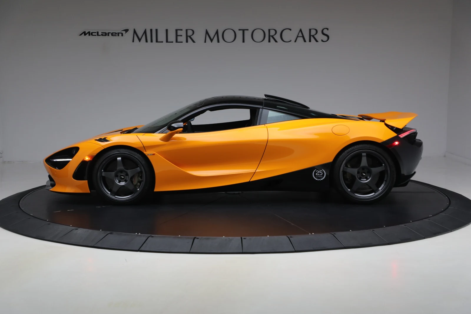 2021 McLaren 720S Le Mans, 3/20