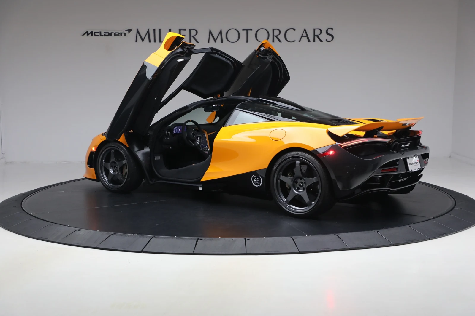2021 McLaren 720S Le Mans, 16/20