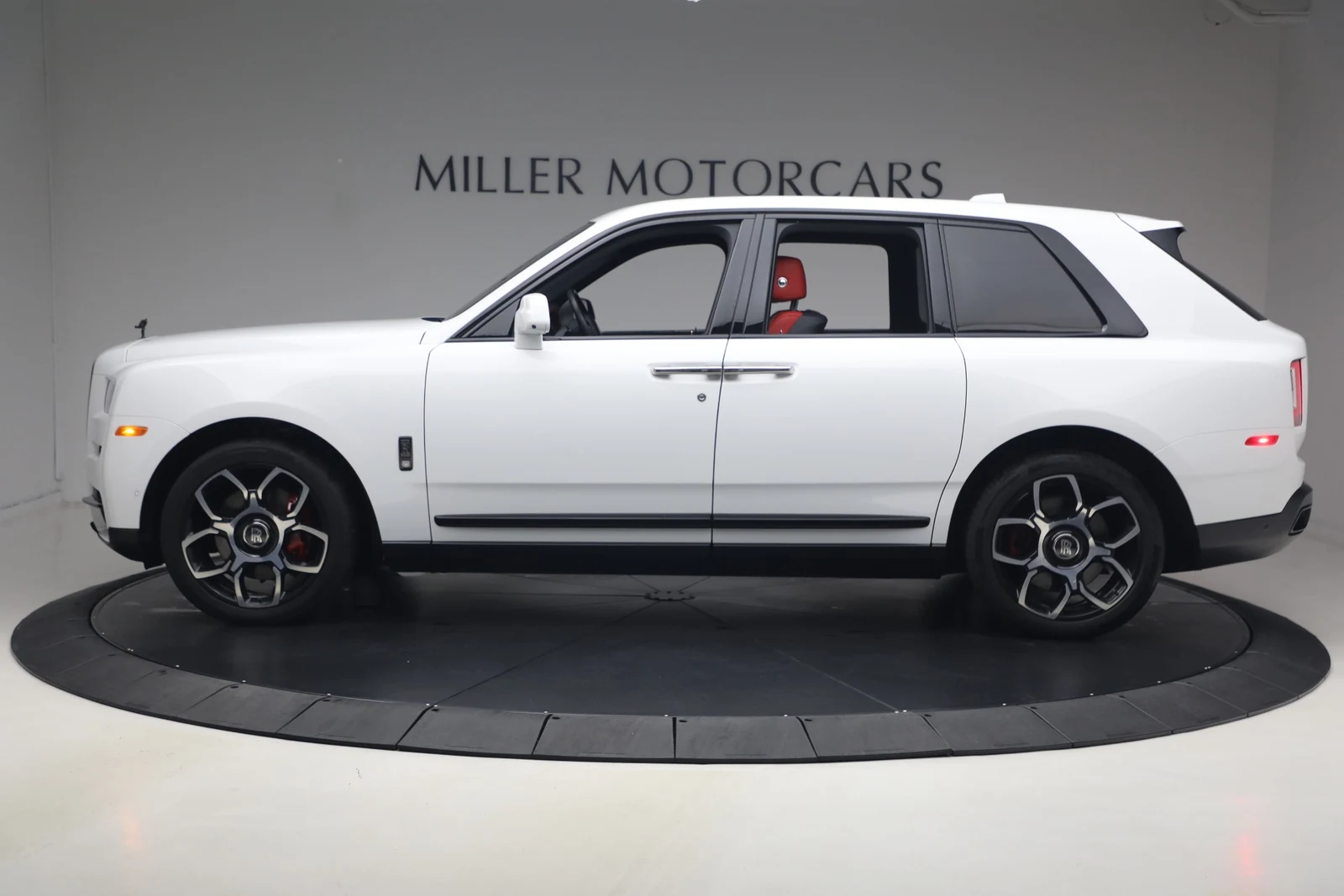 2021 Rolls-Royce Cullinan Black Badge, 3/20