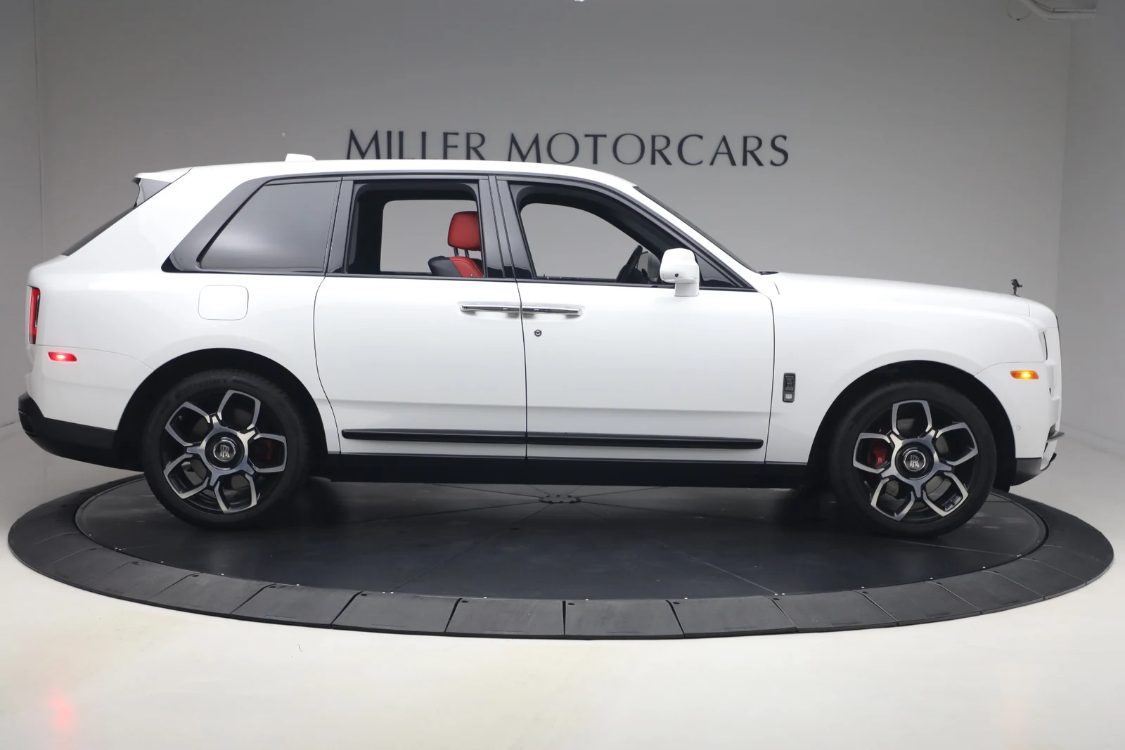 2021 Rolls-Royce Cullinan Black Badge, 10/20