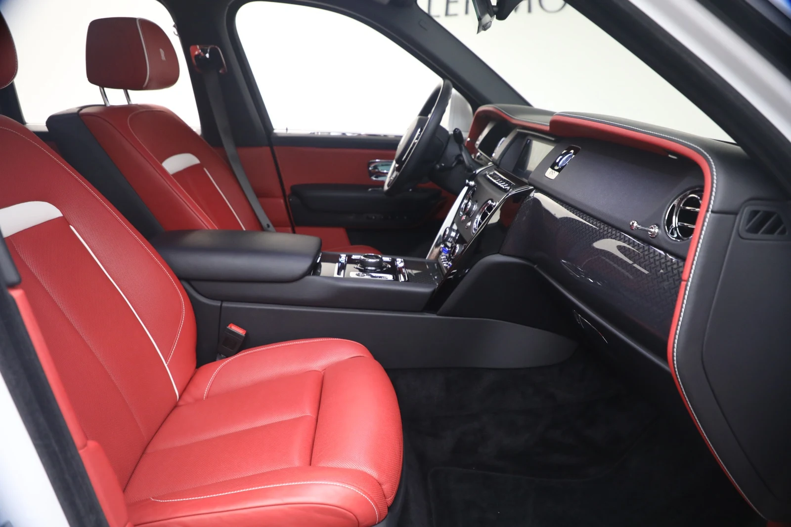 2021 Rolls-Royce Cullinan Black Badge, 19/20