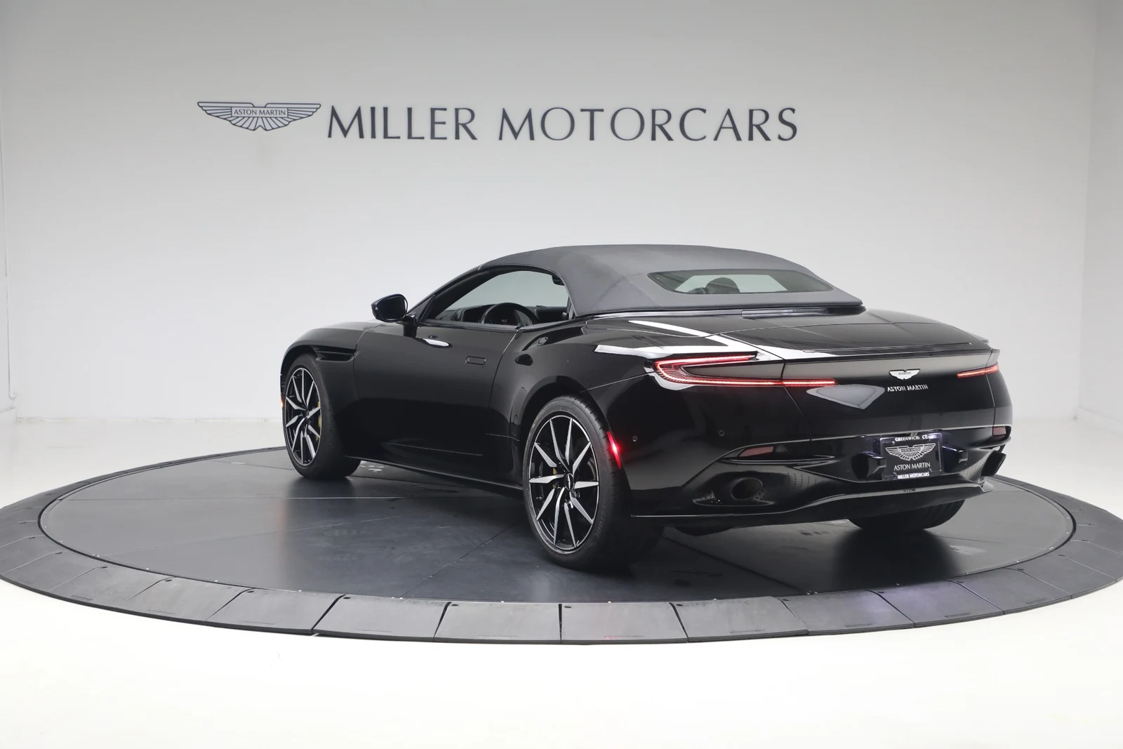 2020 Aston Martin DB11 Volante, 7/20