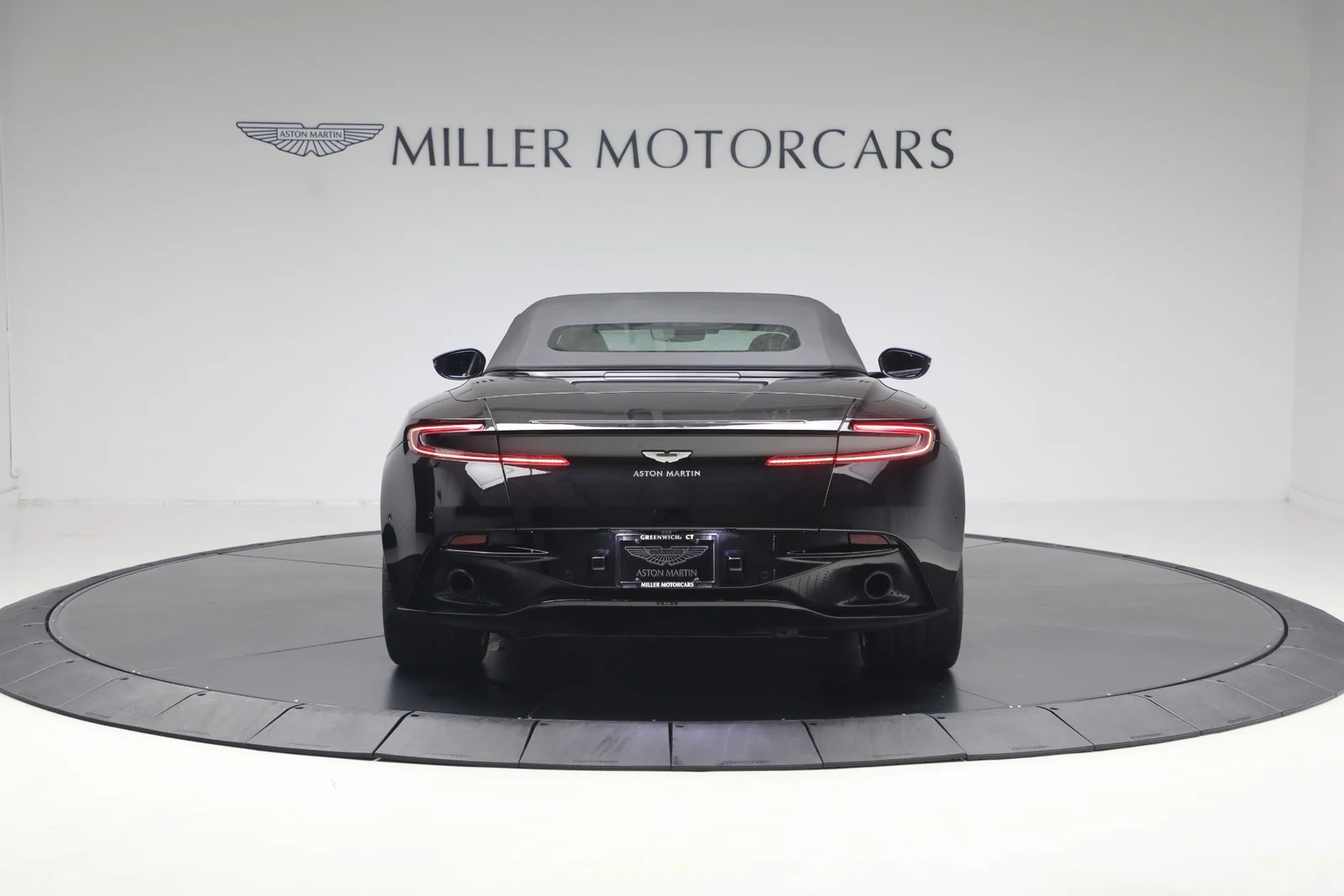 2020 Aston Martin DB11 Volante, 8/20