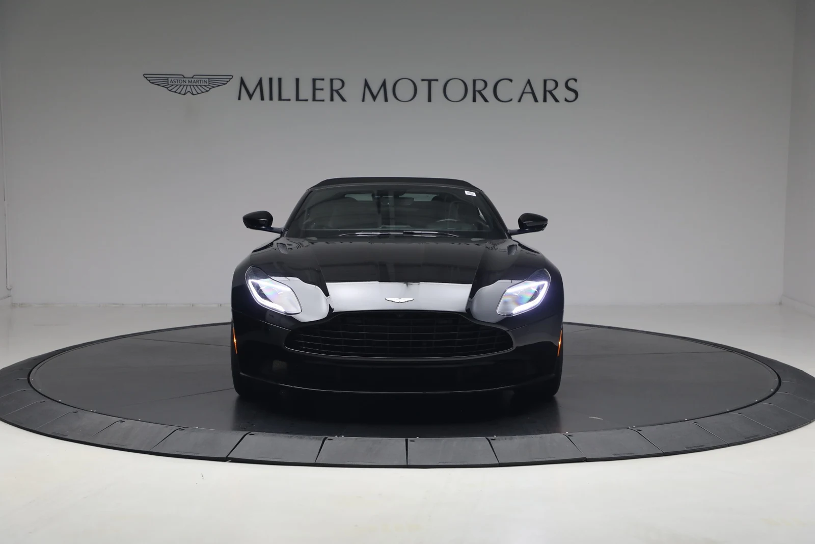 2020 Aston Martin DB11 Volante, 14/20